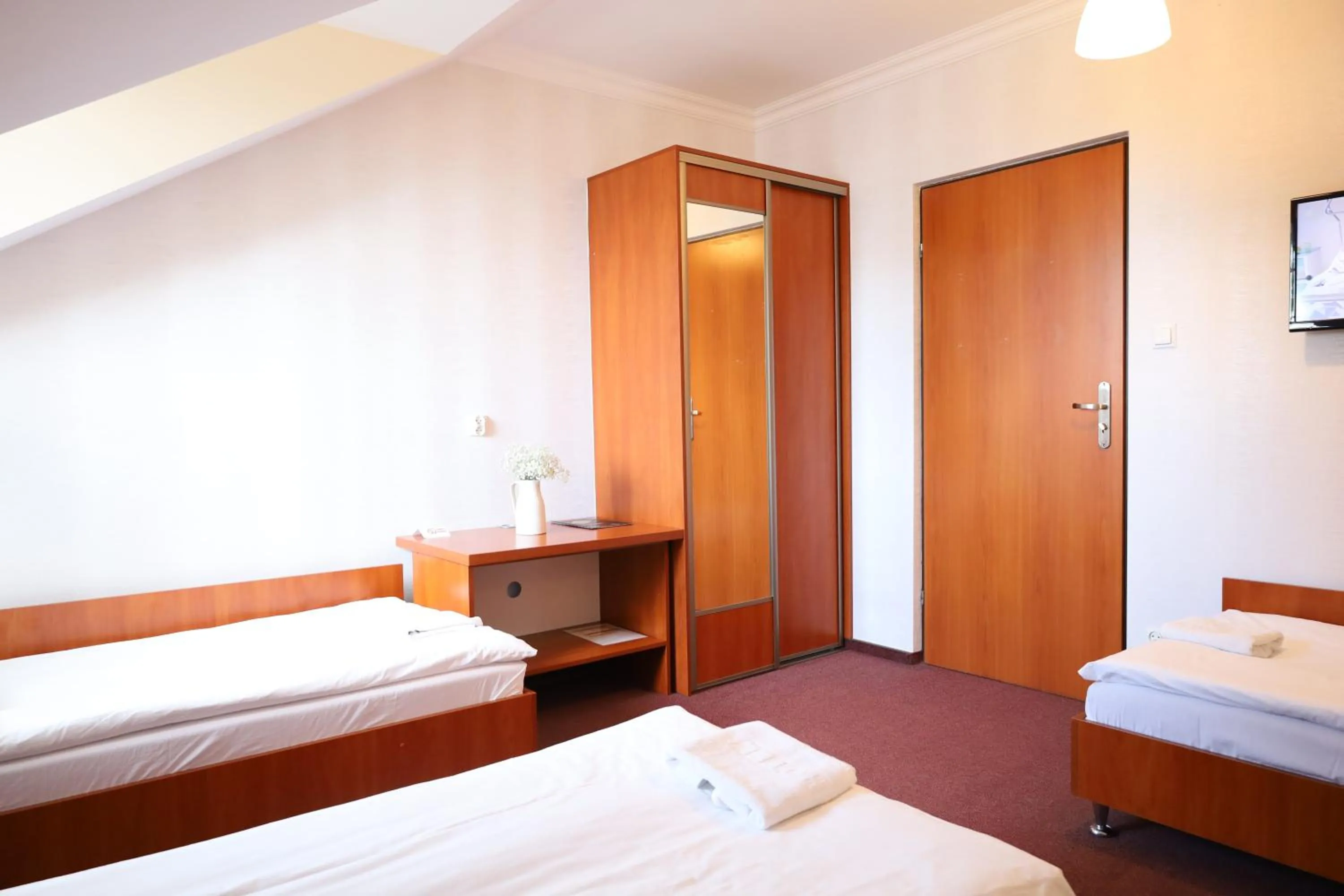 towels, Bed in Zakarczmie Stokrotka