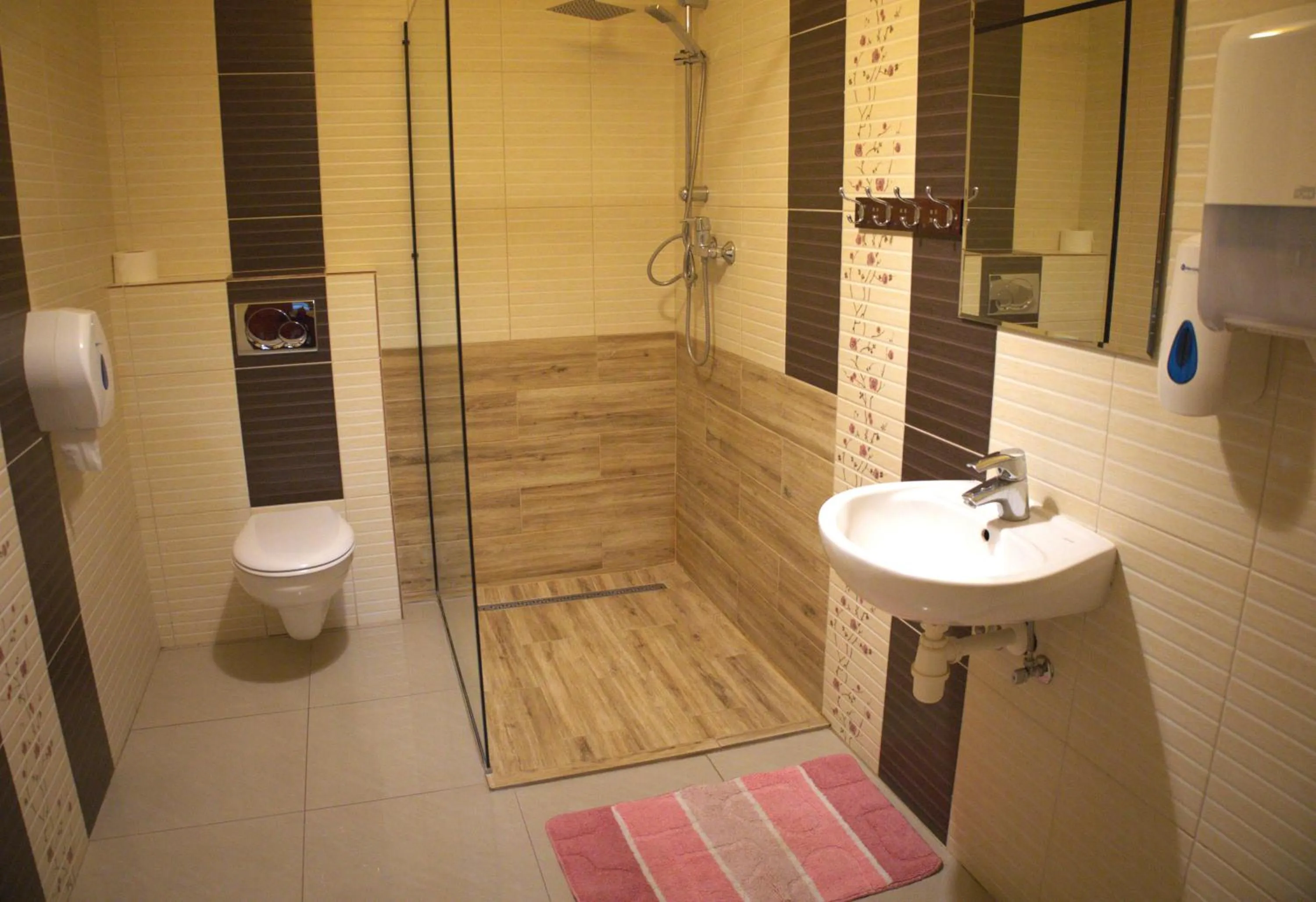 Shower in Zakarczmie Stokrotka