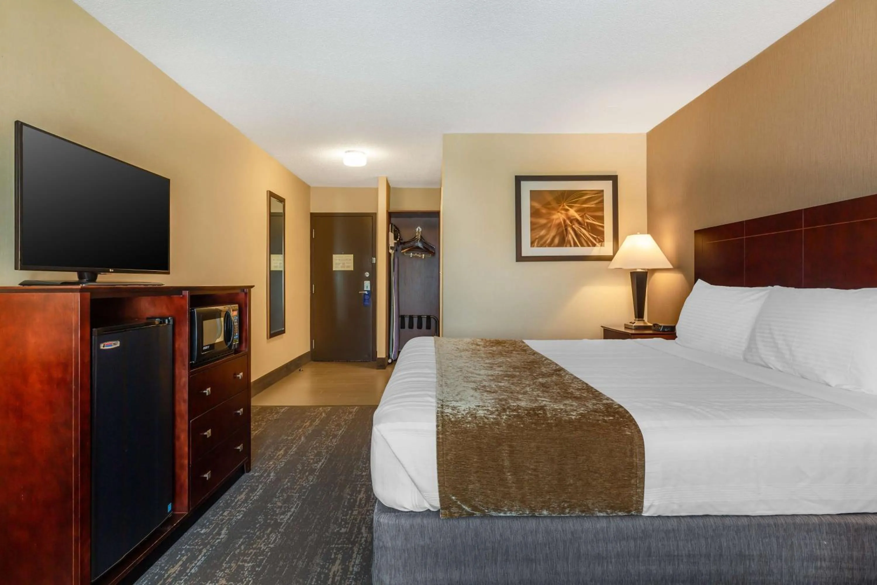 Bedroom, Bed in Best Western Braintree Inn