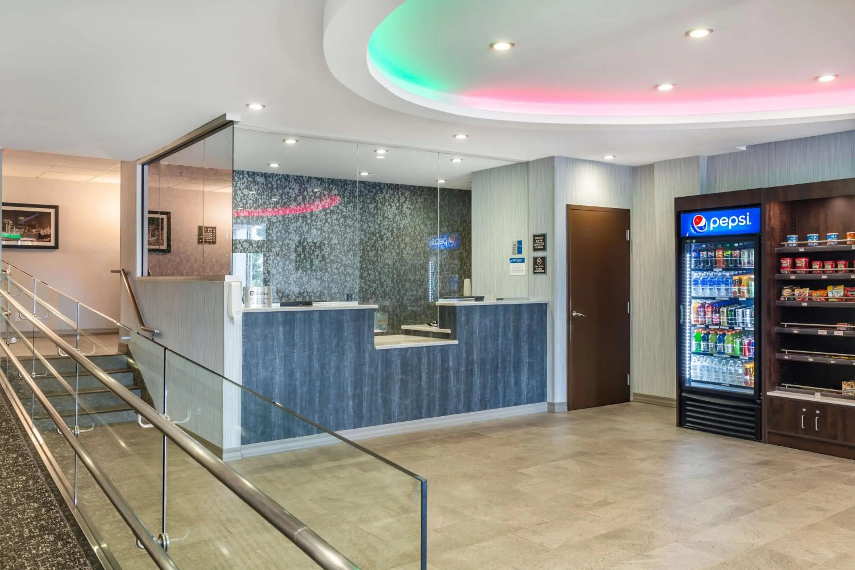 Lobby or reception in Best Western Braintree Inn