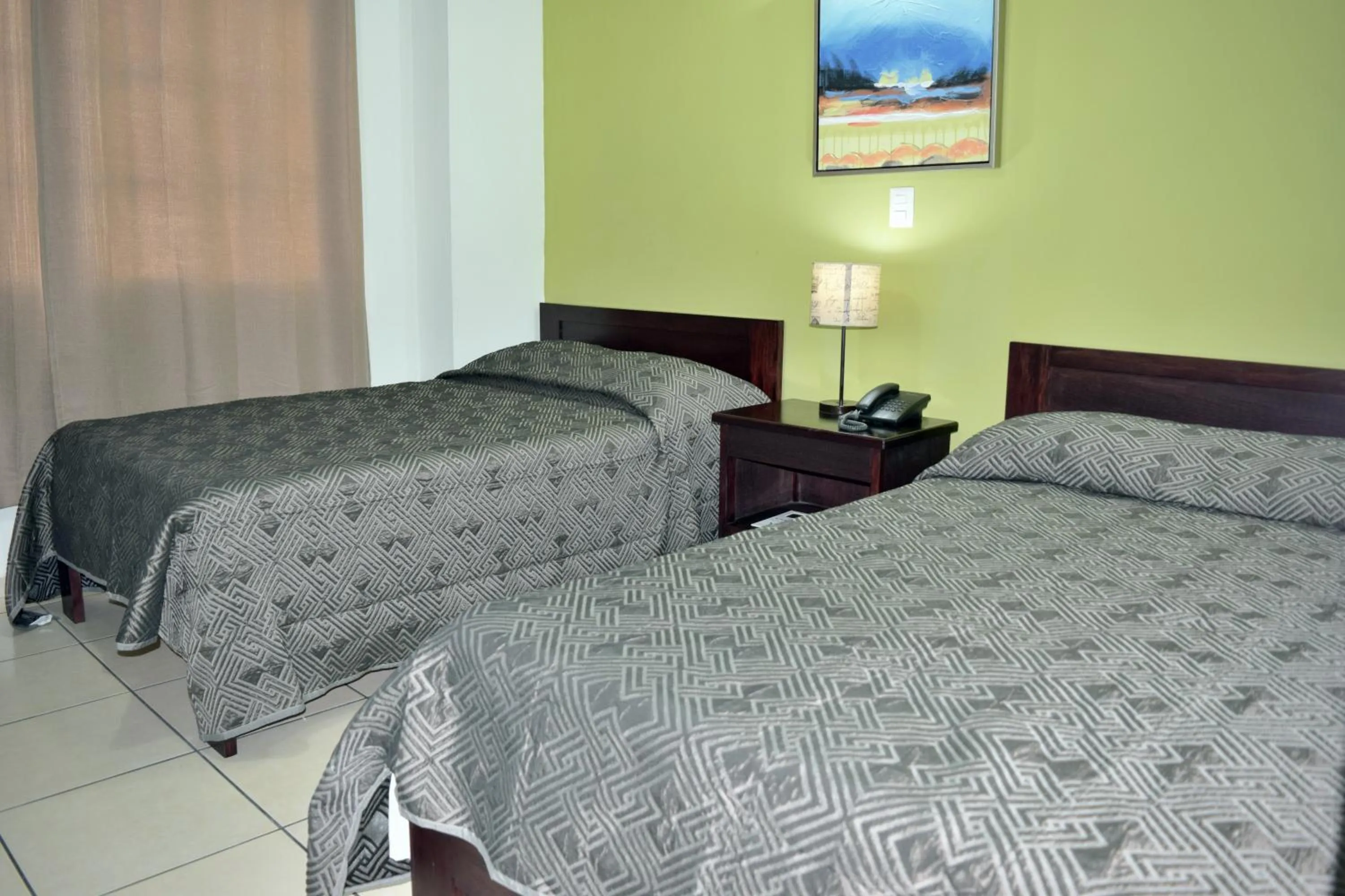 group of guests, Bed in Hostal de Asturias