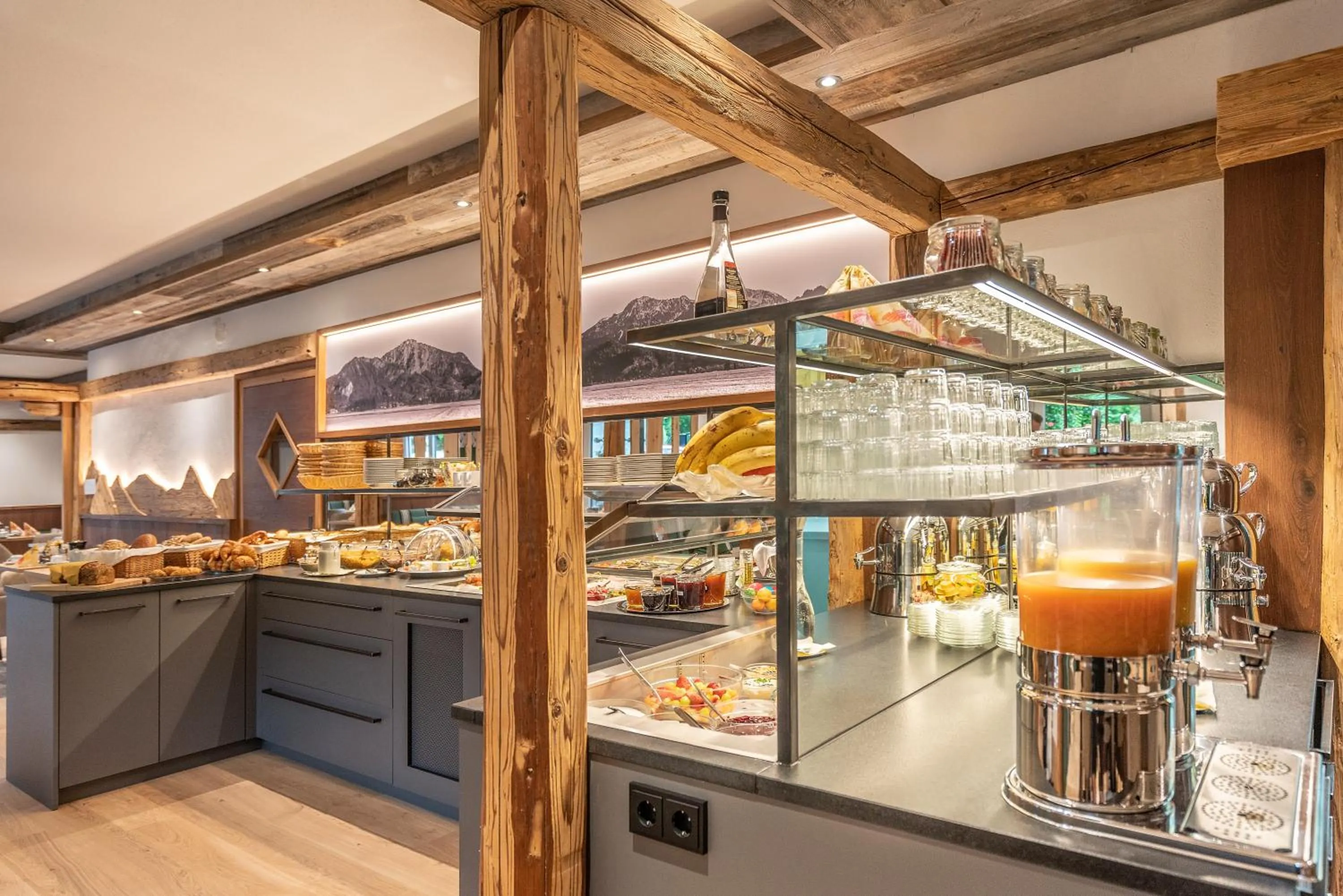 Breakfast in Hotel Sonnenspitz ***