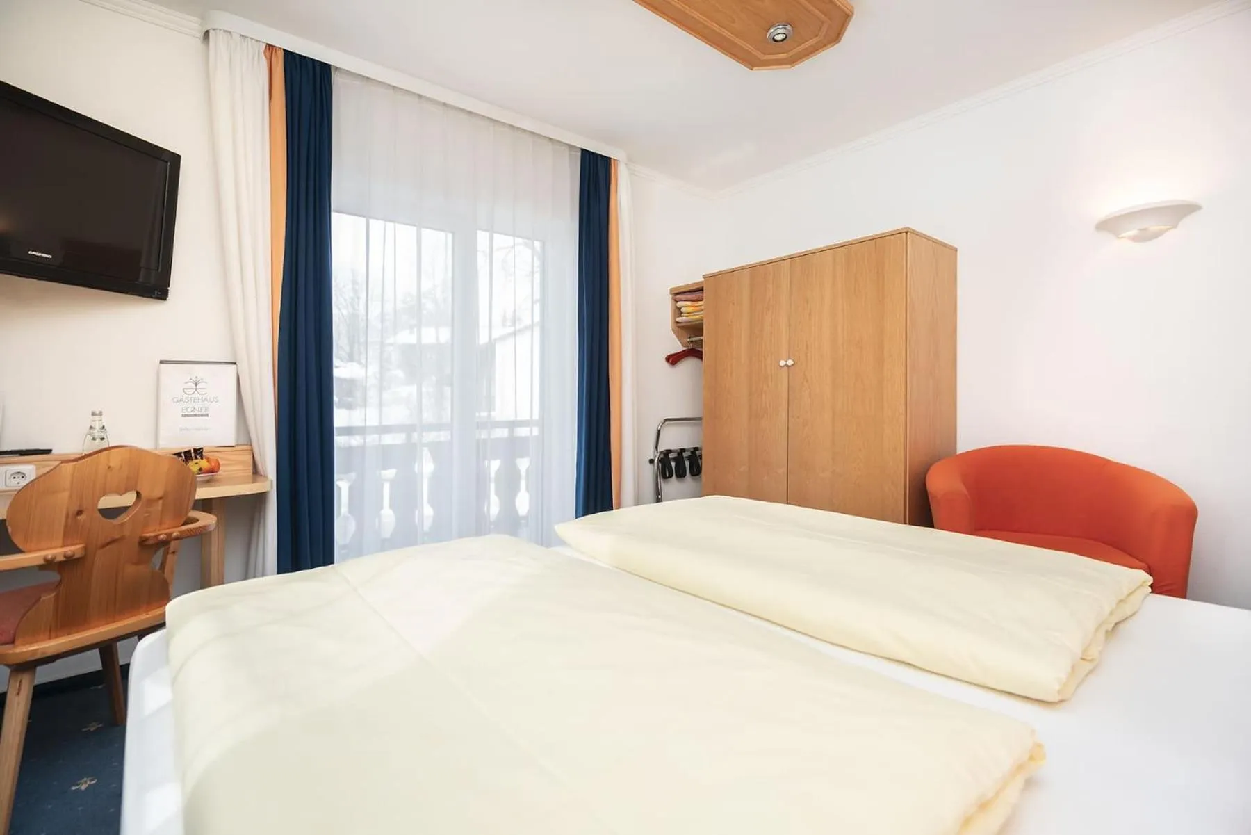 Photo of the whole room, Bed in Hotel Sonnenspitz ***