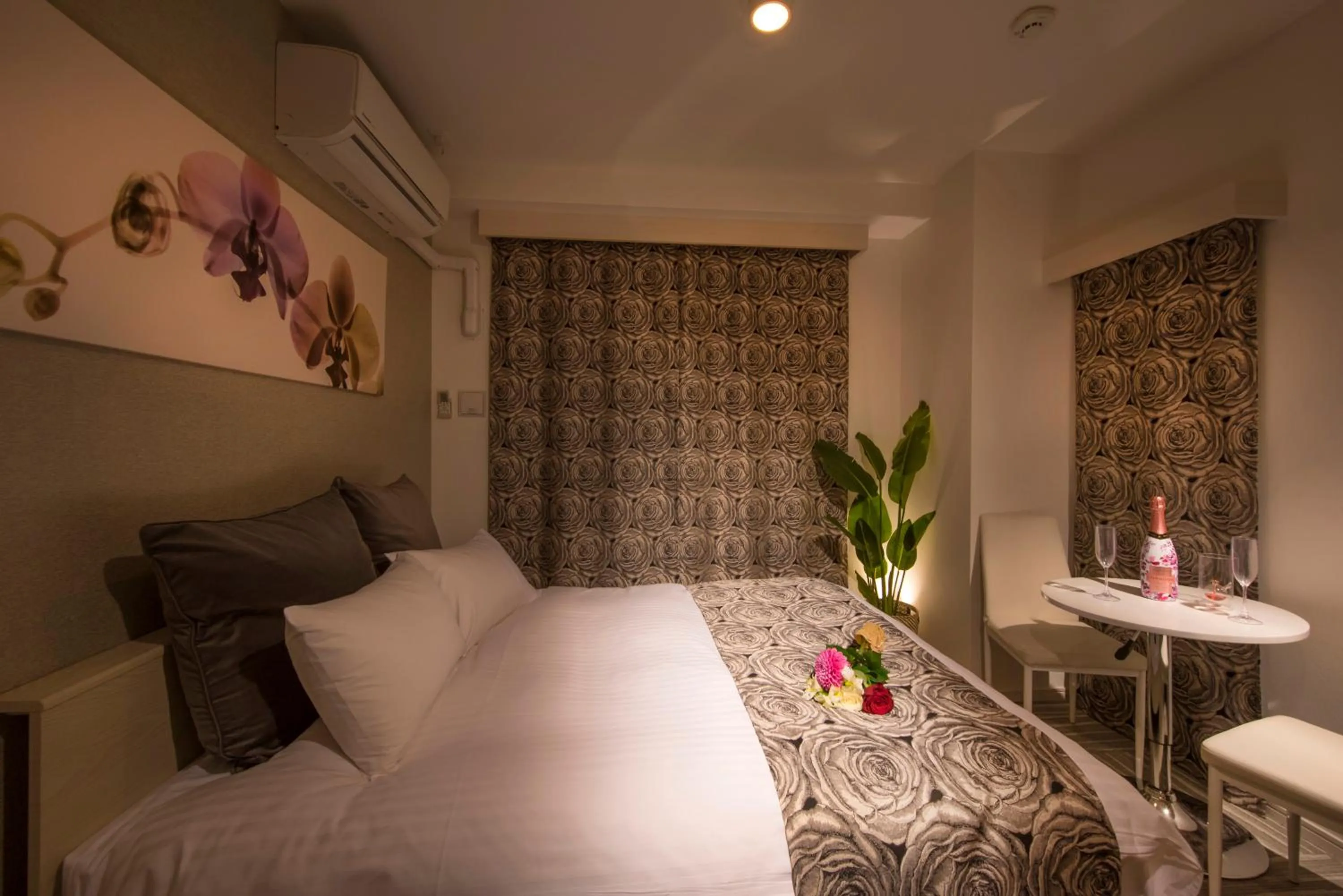 Deluxe Double Room in Residence Hotel Hakata 3