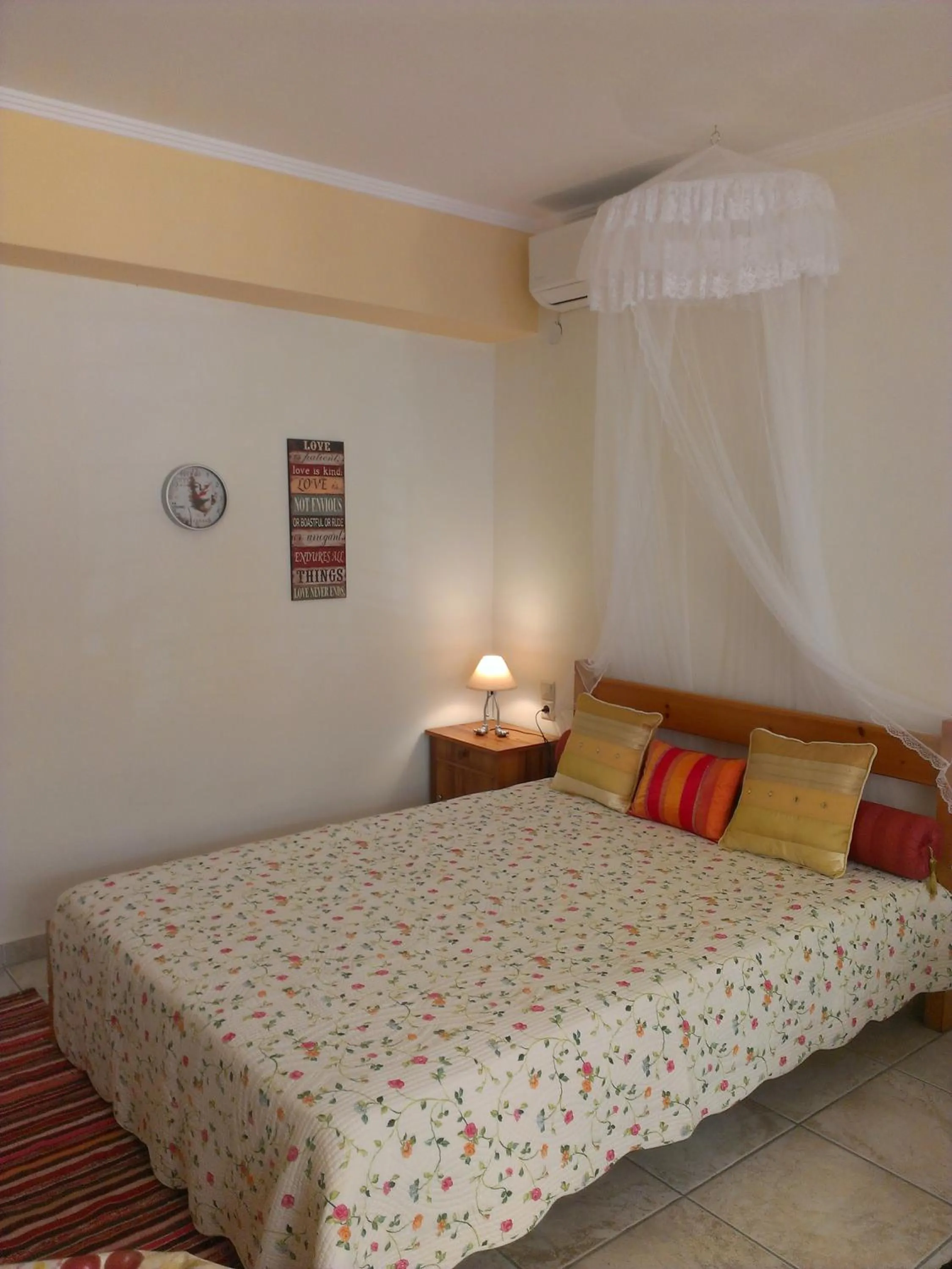 Patra - Cute studio near center