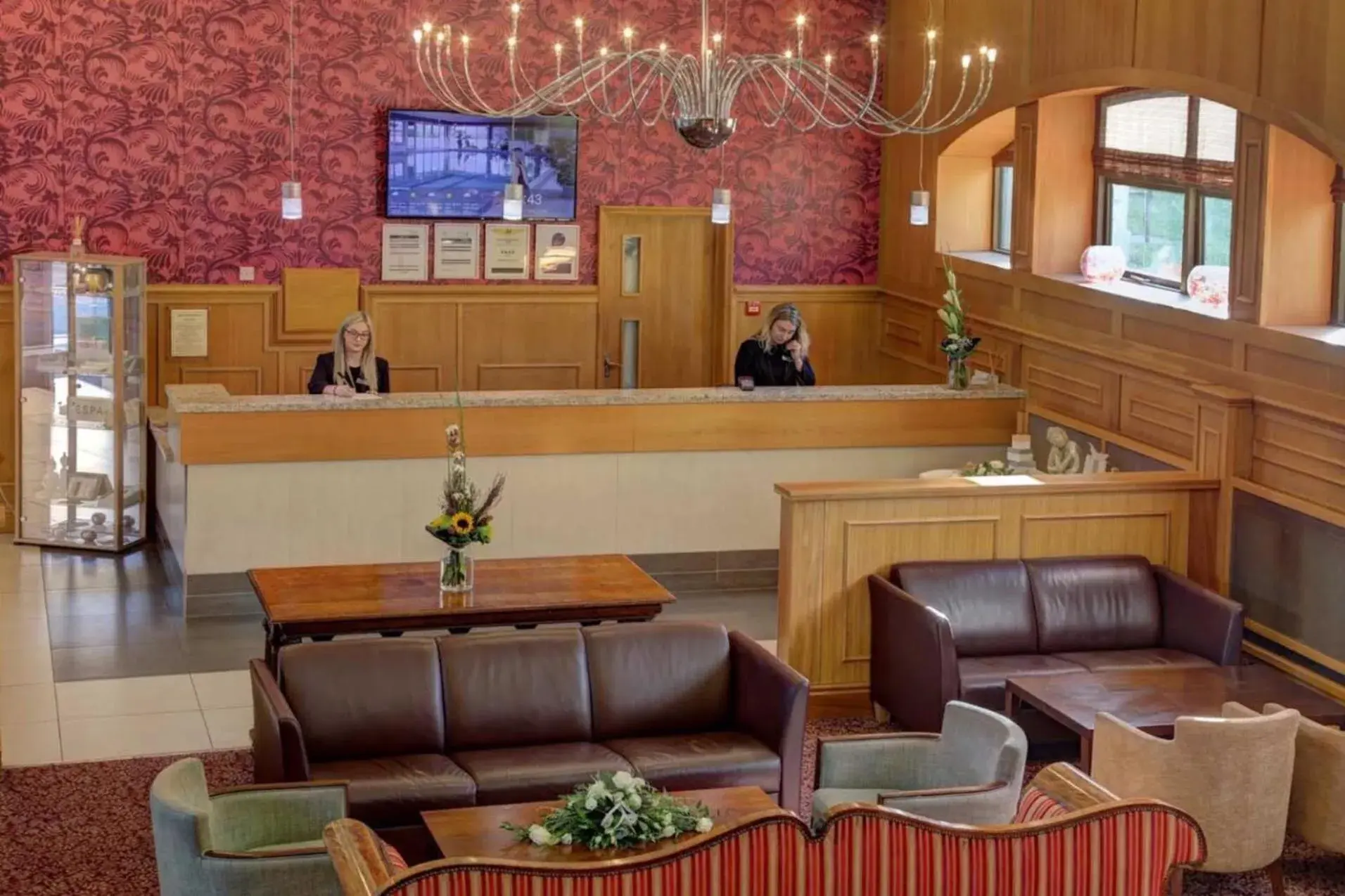 Lobby/Reception in Hellaby Hall Hotel; BW Signature Collection