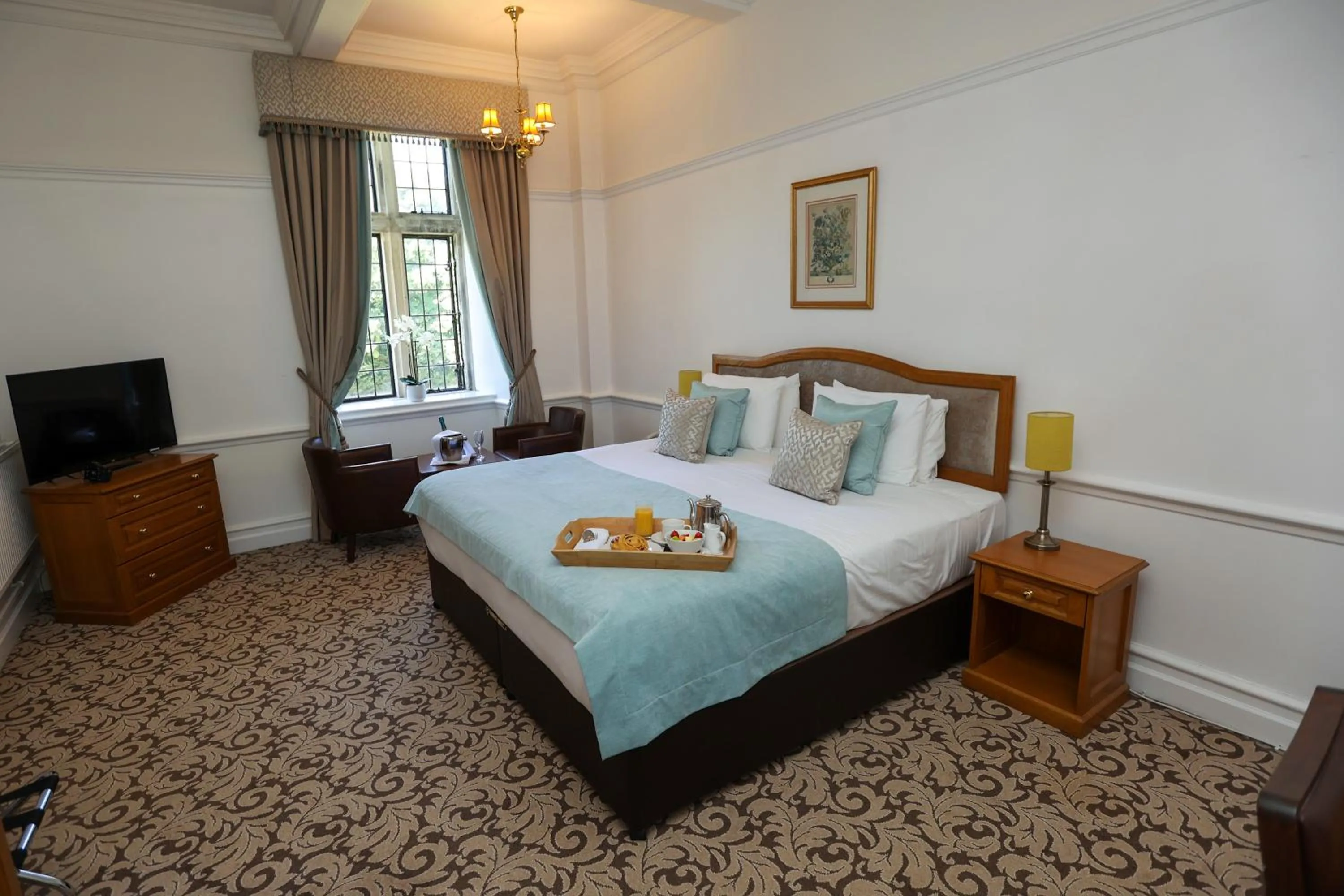 Bed in Hellaby Hall Hotel; BW Signature Collection