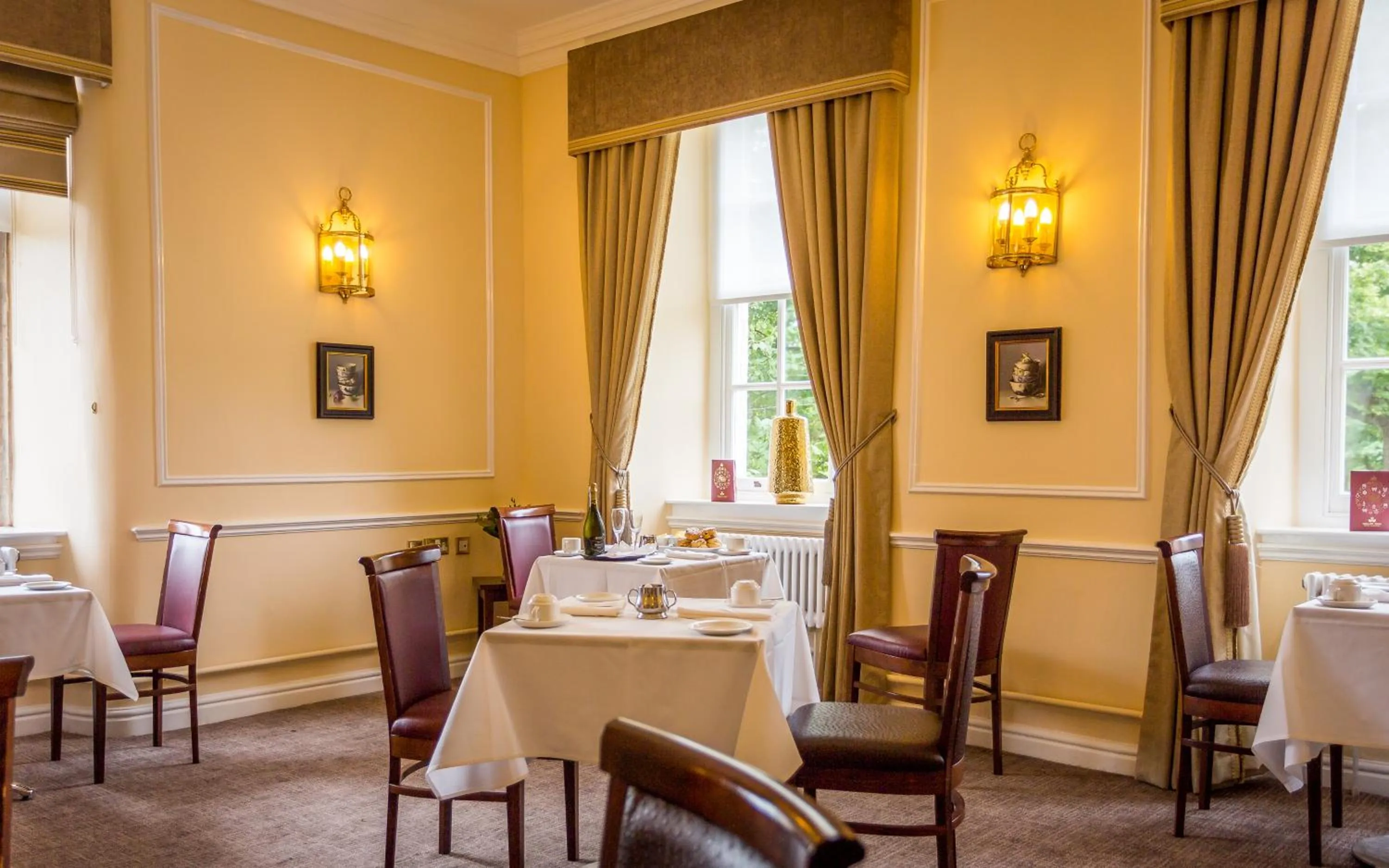 Restaurant/places to eat in Hellaby Hall Hotel; BW Signature Collection