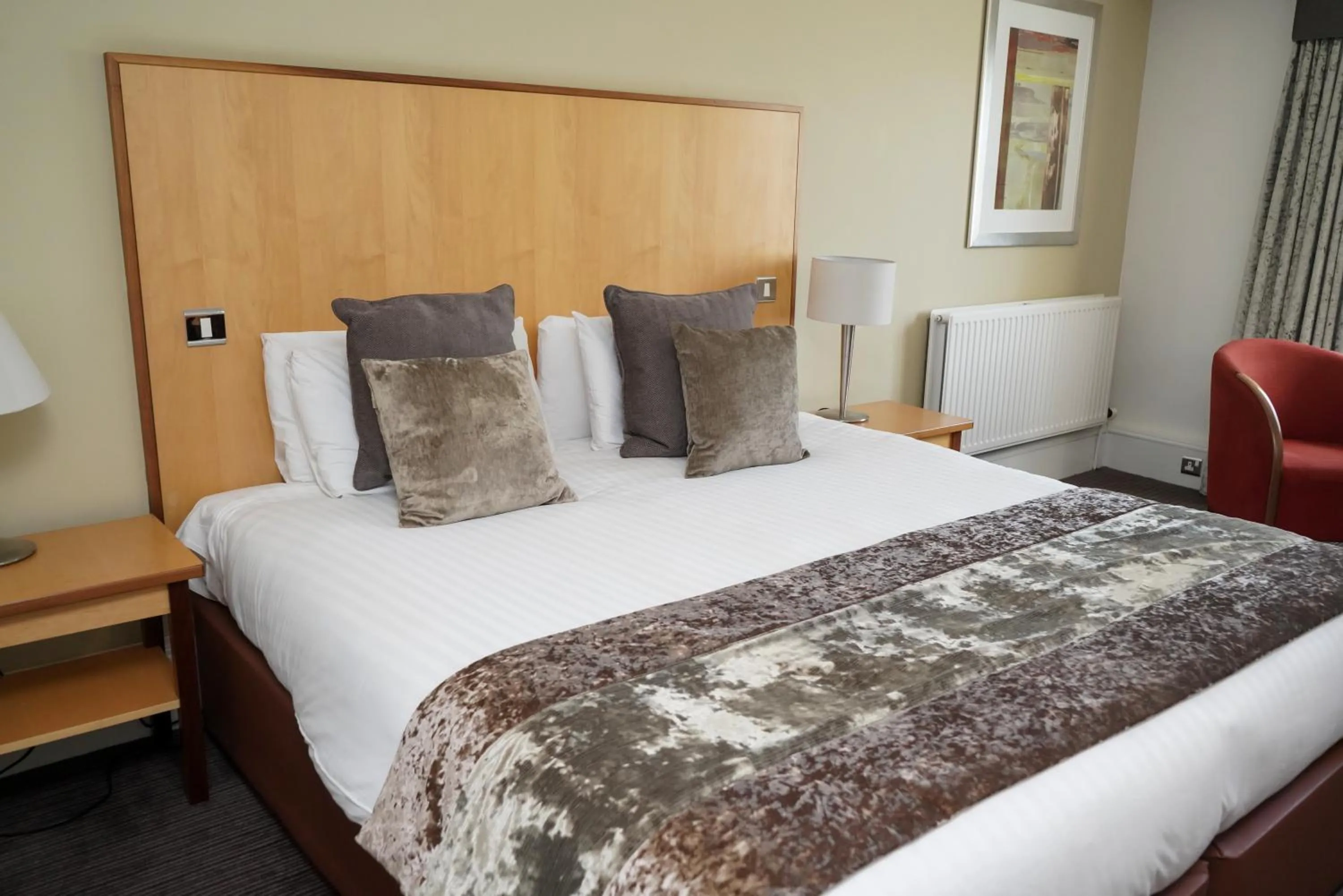 Bed in Hellaby Hall Hotel; BW Signature Collection