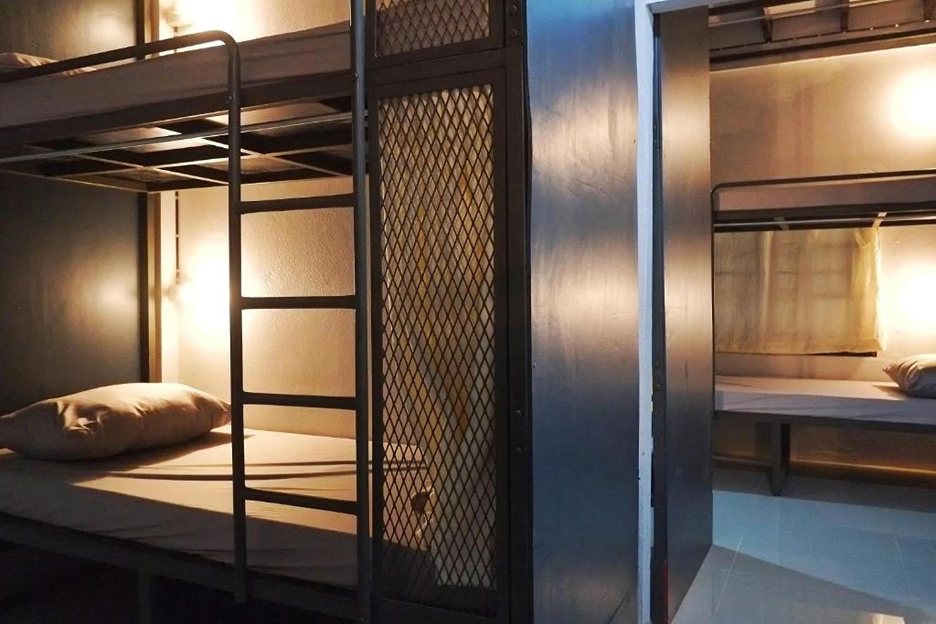 Bedroom, Bed in Urban Bed