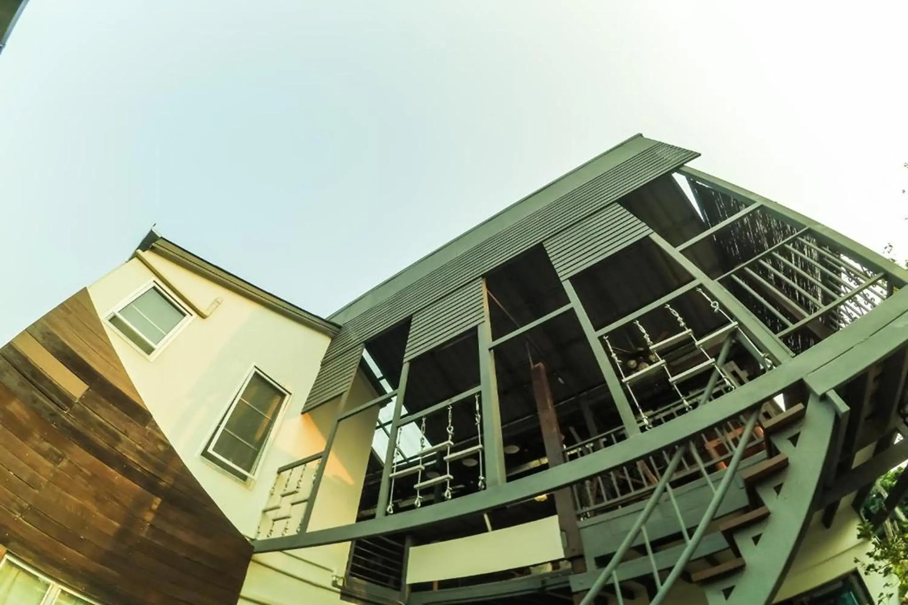 Property building in Urban Bed Property building in Urban Bed