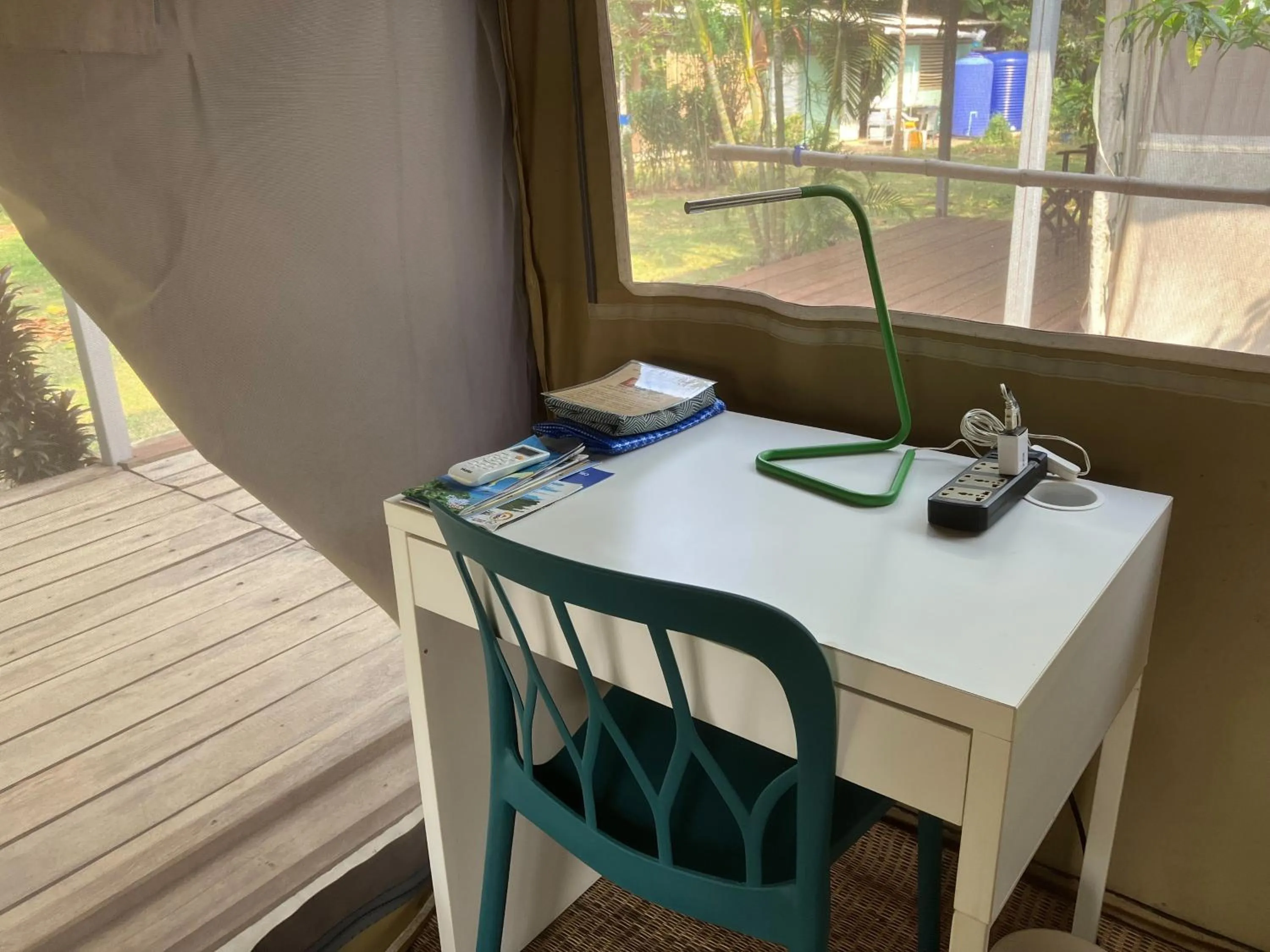 Area and facilities in Naivacha Tent Koh Mak