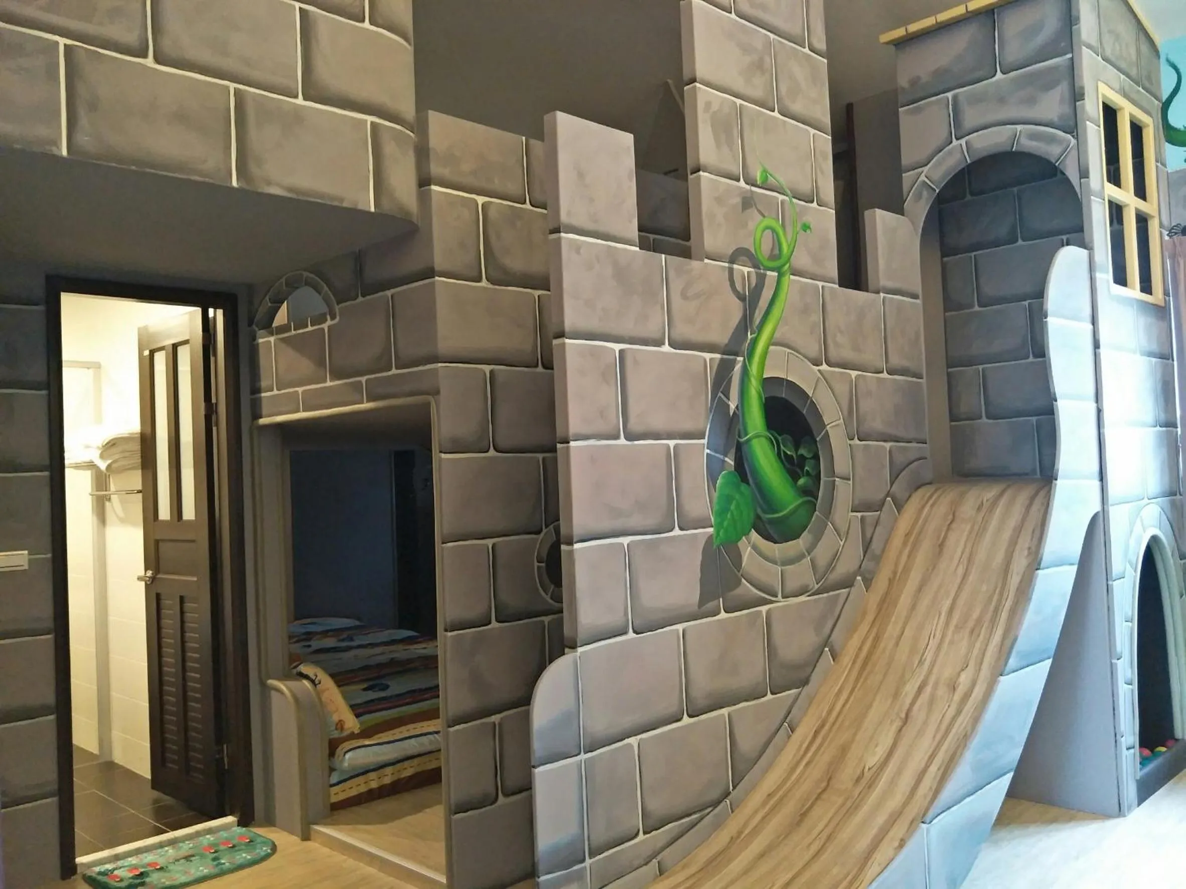 Decorative detail in Jack Castle