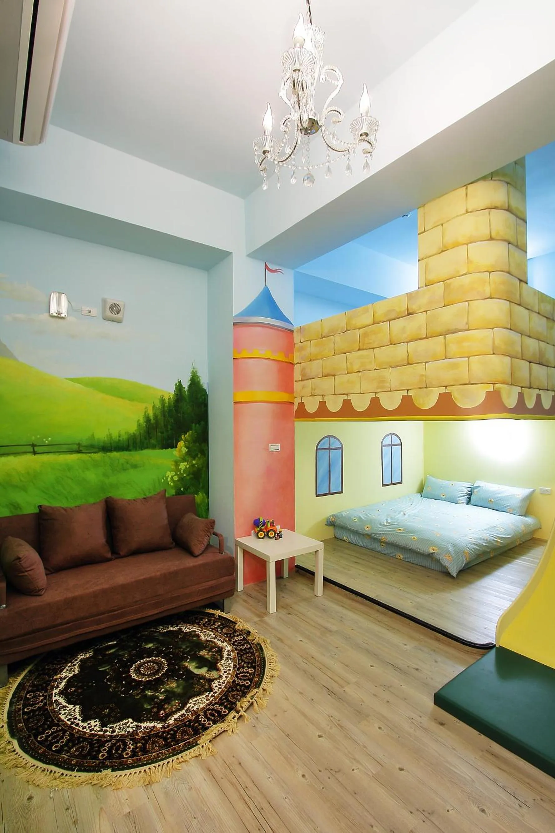 Decorative detail, Bed in Jack Castle