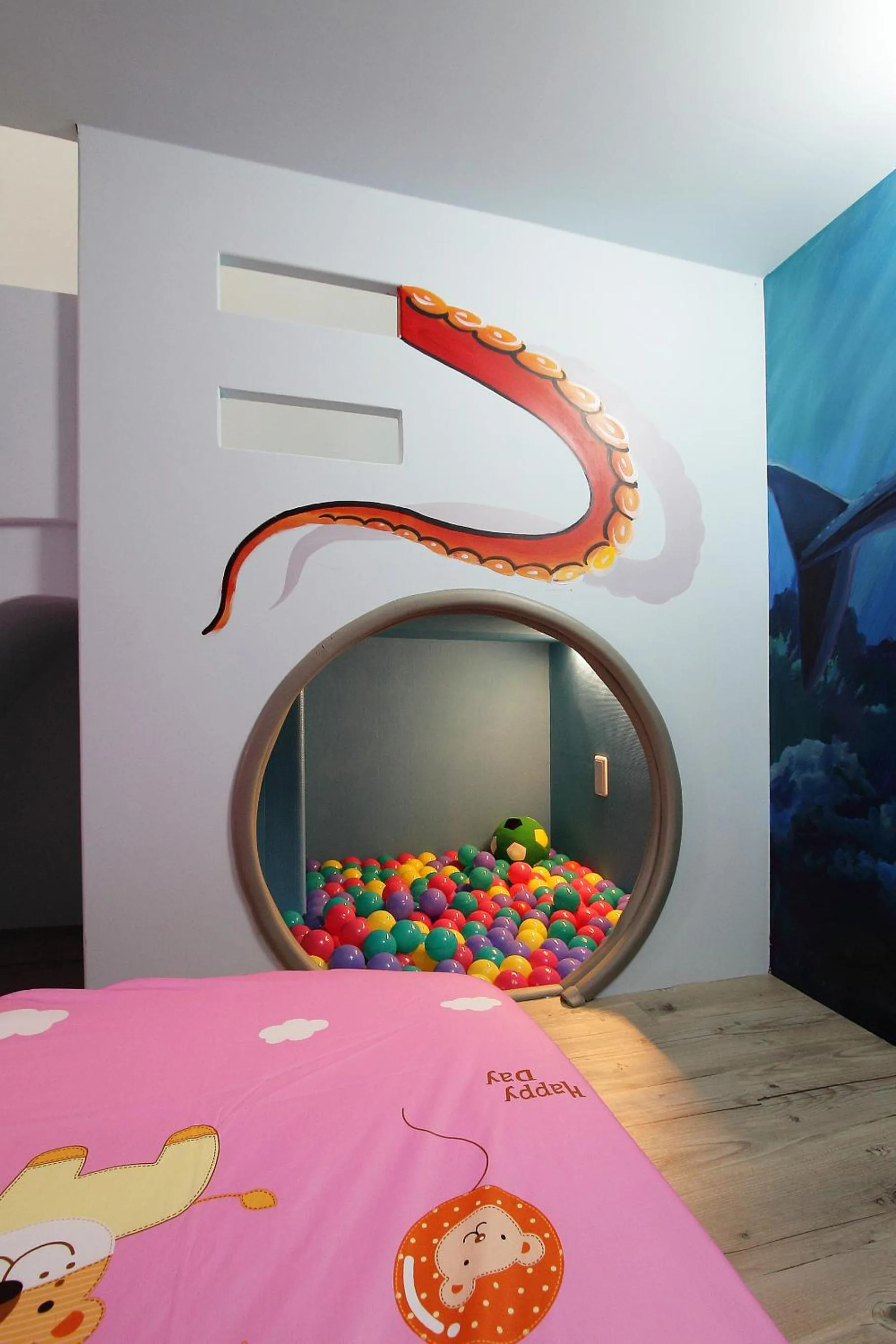 Decorative detail in Jack Castle