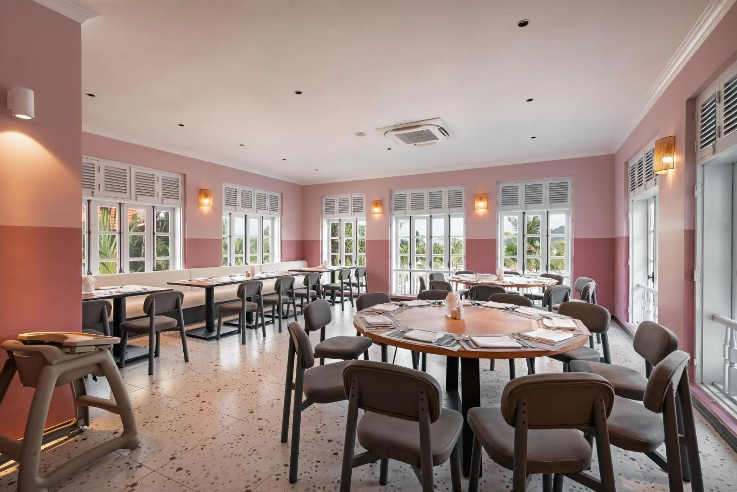 Restaurant/places to eat in Tuan Chau Resort Ha Long