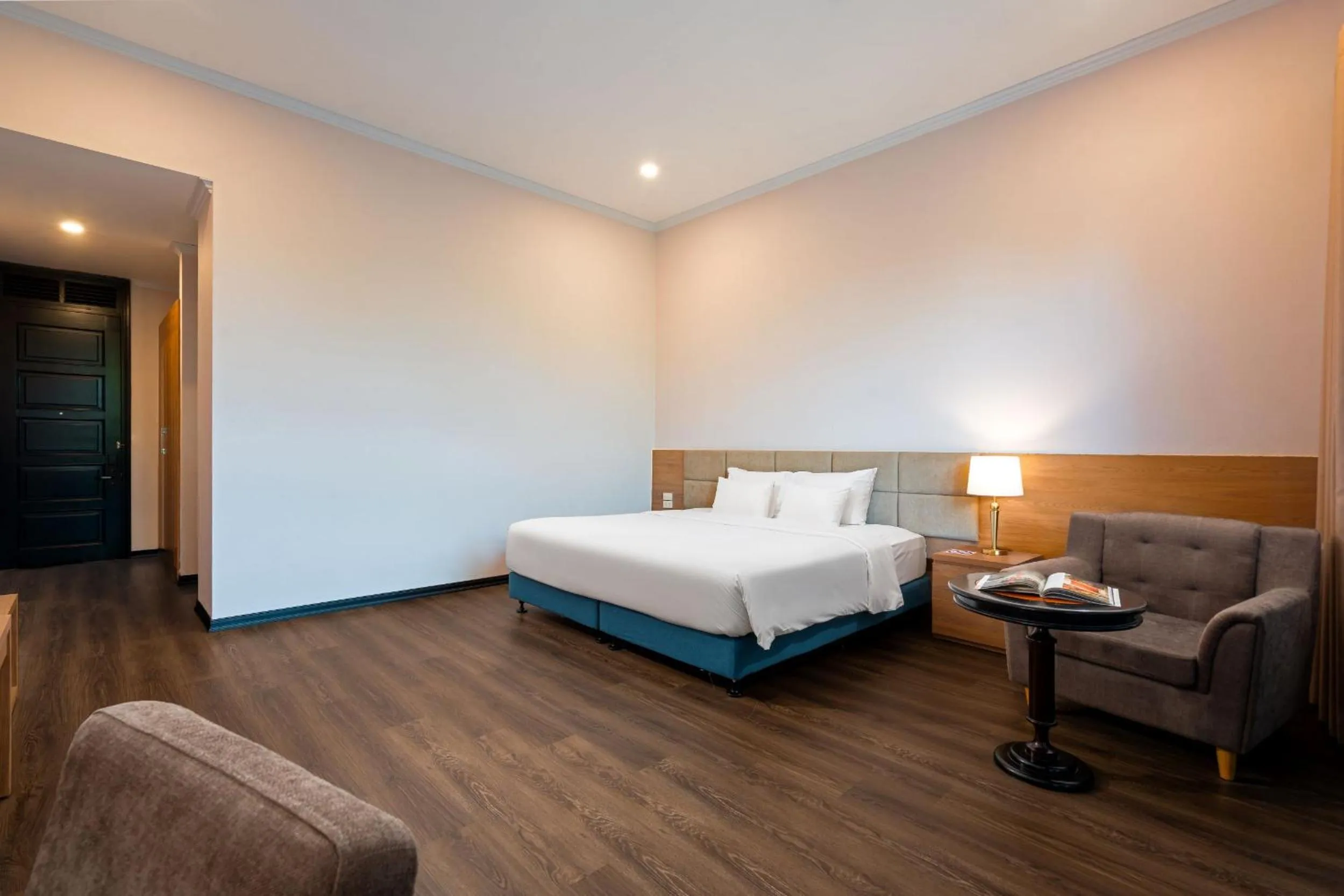 Bedroom, Bed in Tuan Chau Resort Ha Long