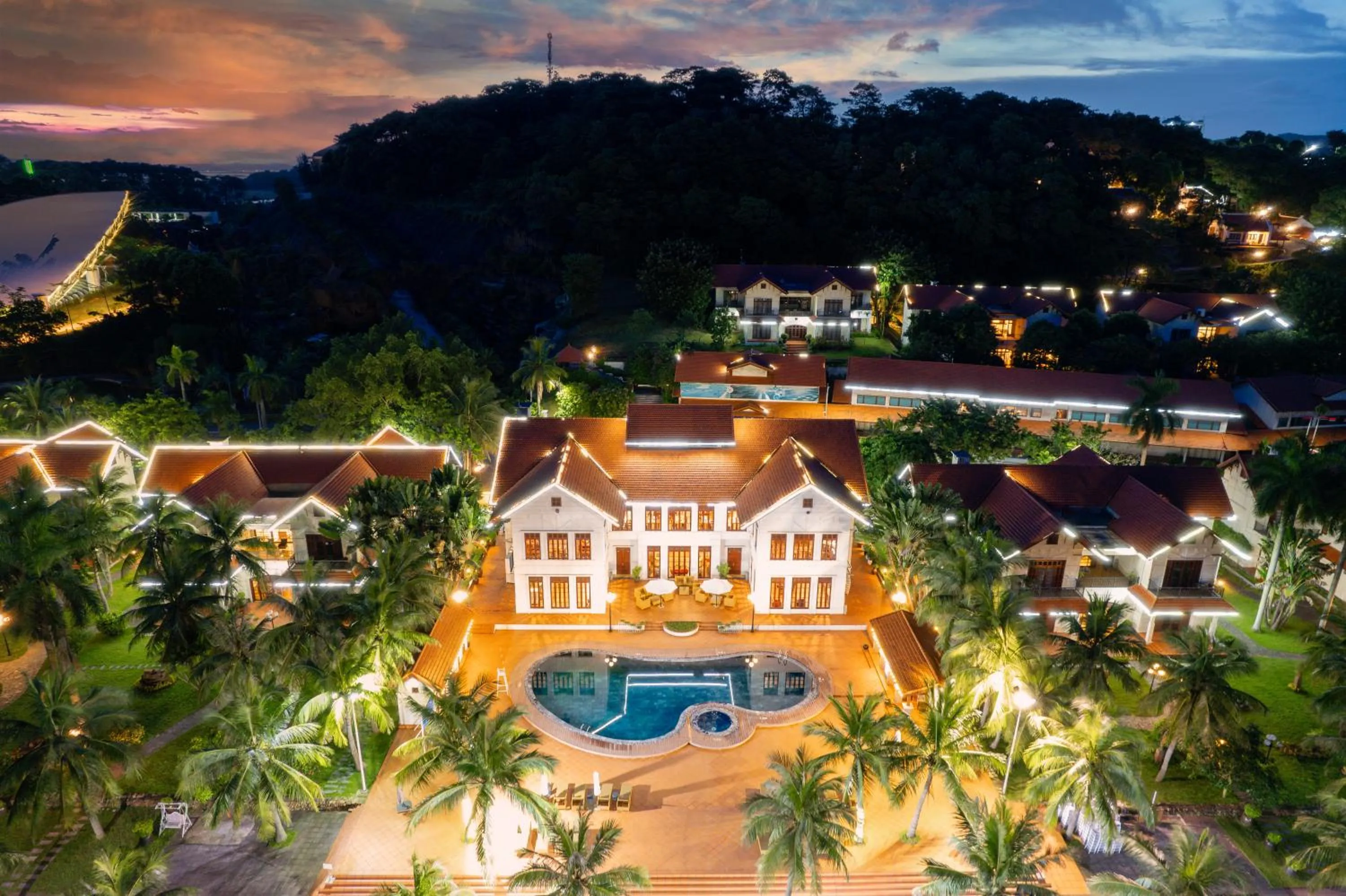 Property building in Tuan Chau Resort Ha Long