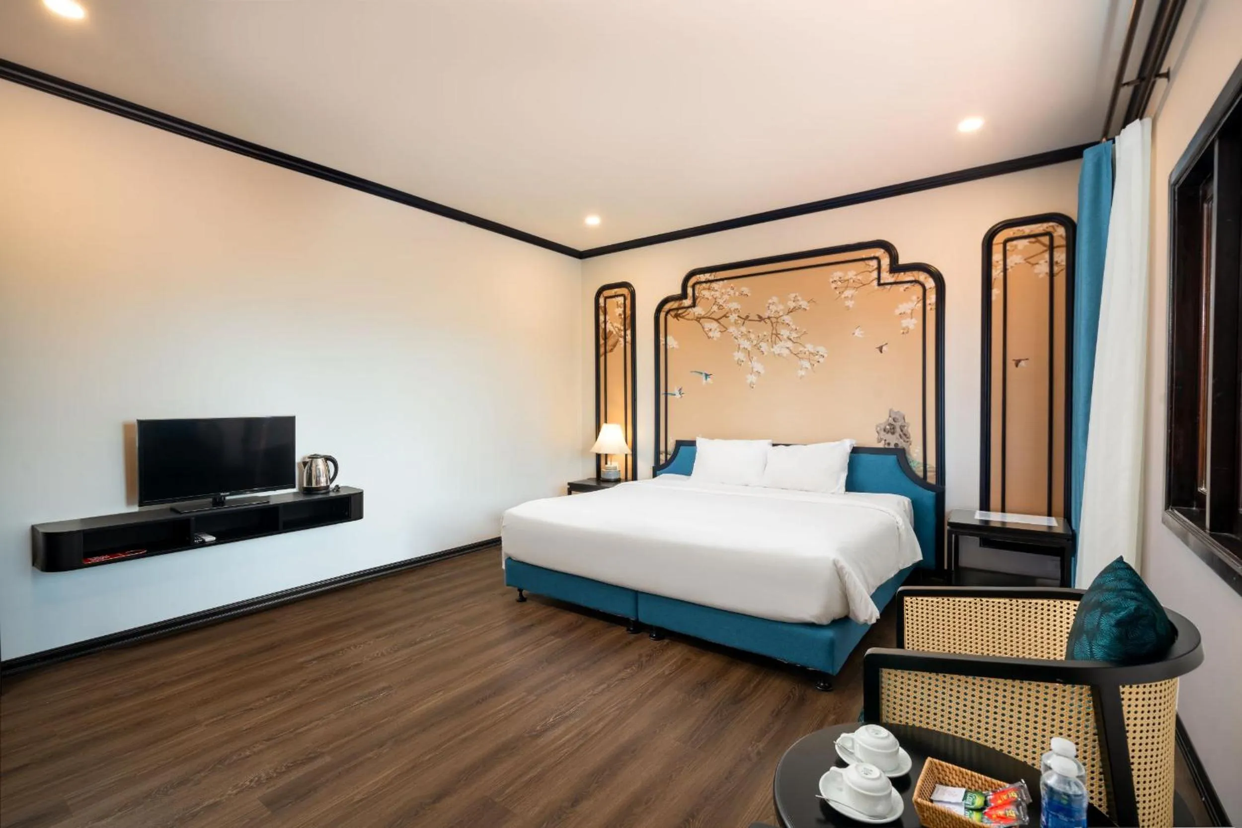 Bedroom, Bed in Tuan Chau Resort Ha Long