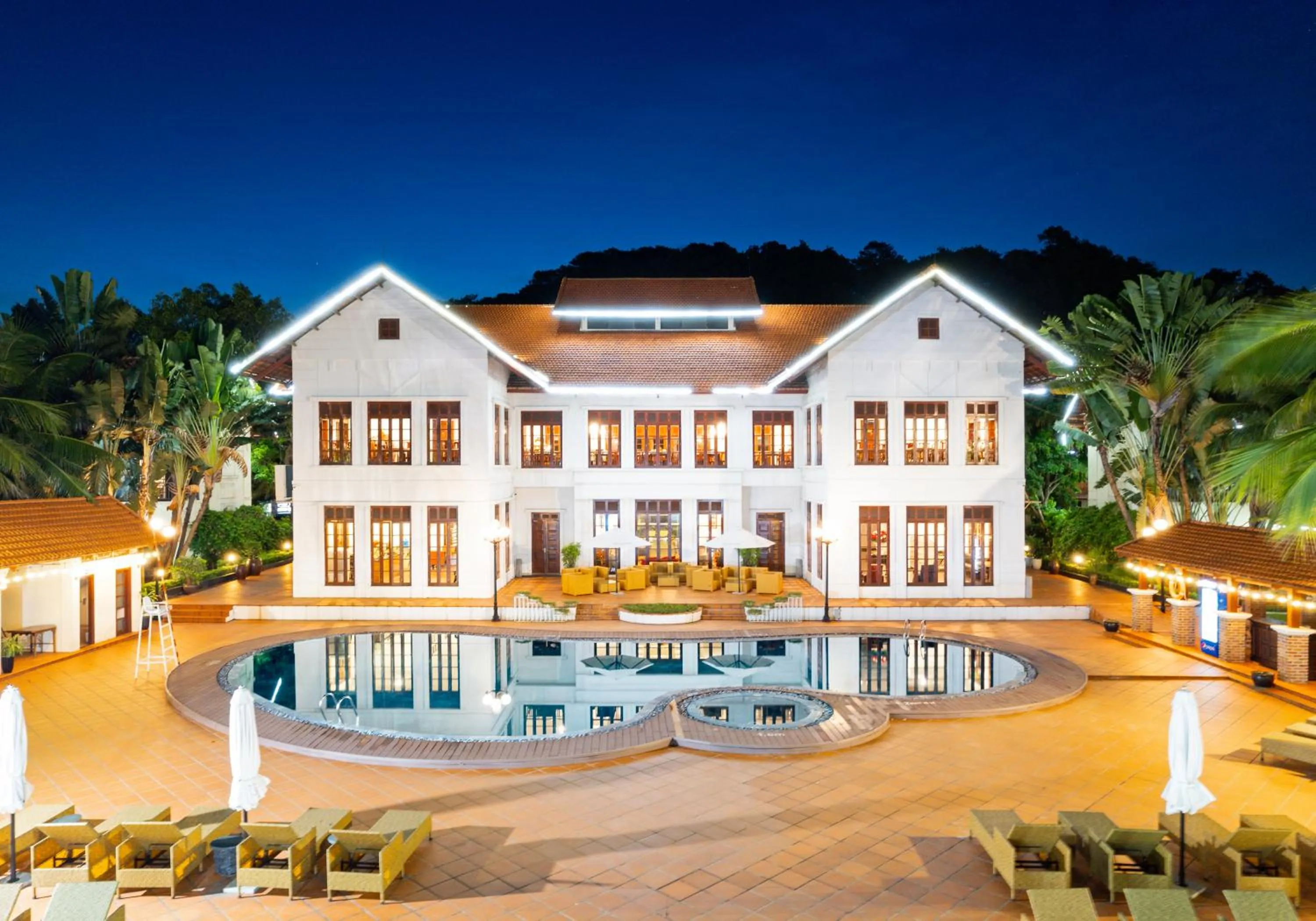 Property building in Tuan Chau Resort Ha Long