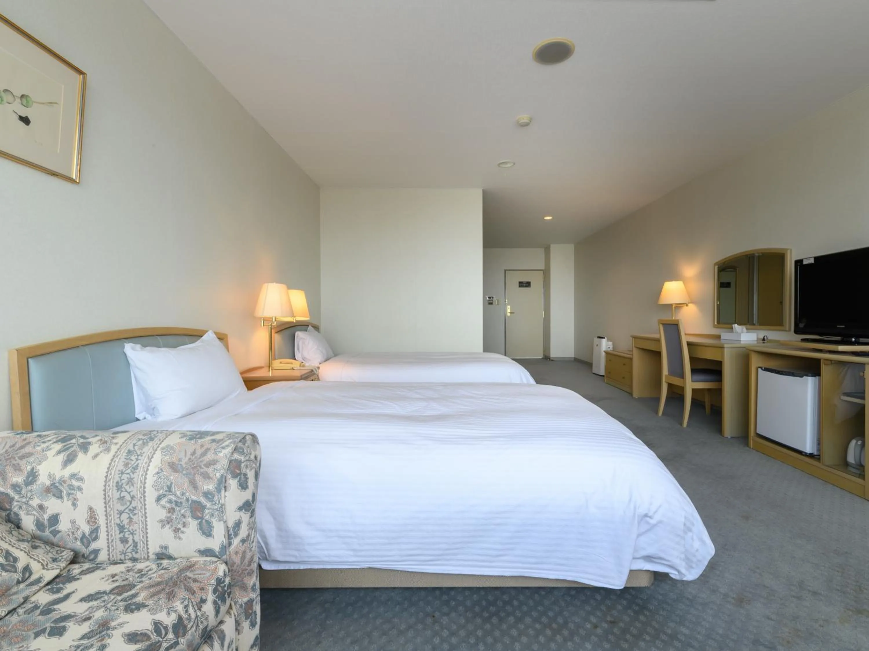 Photo of the whole room, Bed in Tabist Katahara Resort Gamagori