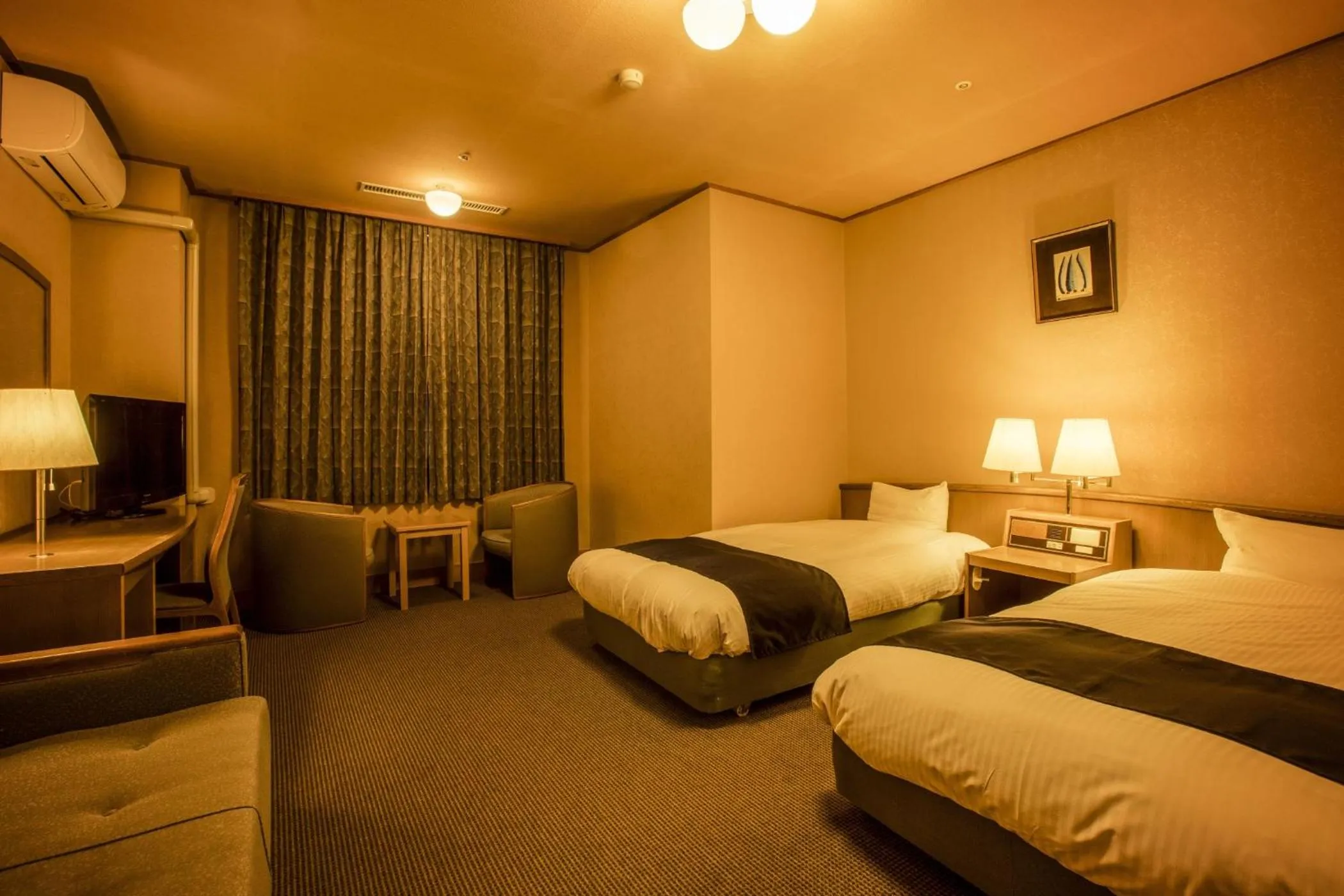 Photo of the whole room, Bed in Ooedo Onsen Monogatari Unazuki Grand Hotel