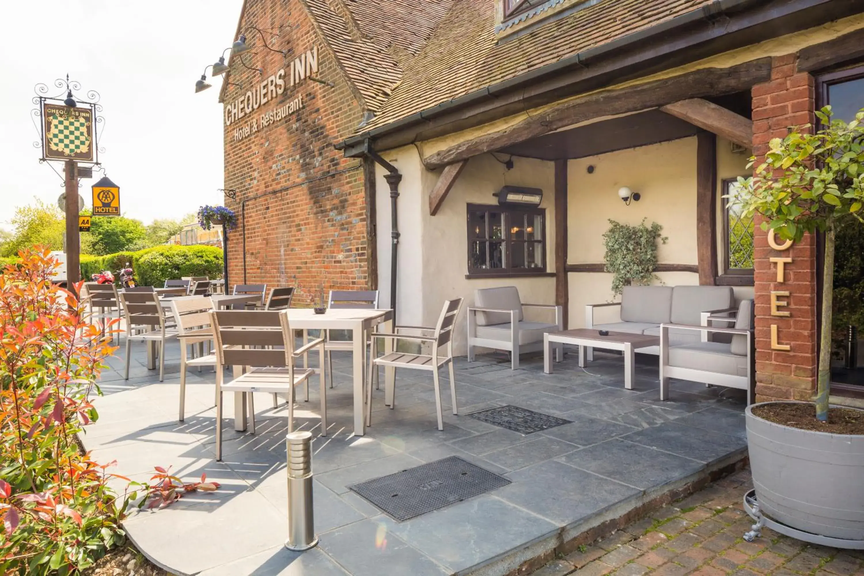 Patio in The Chequers Inn