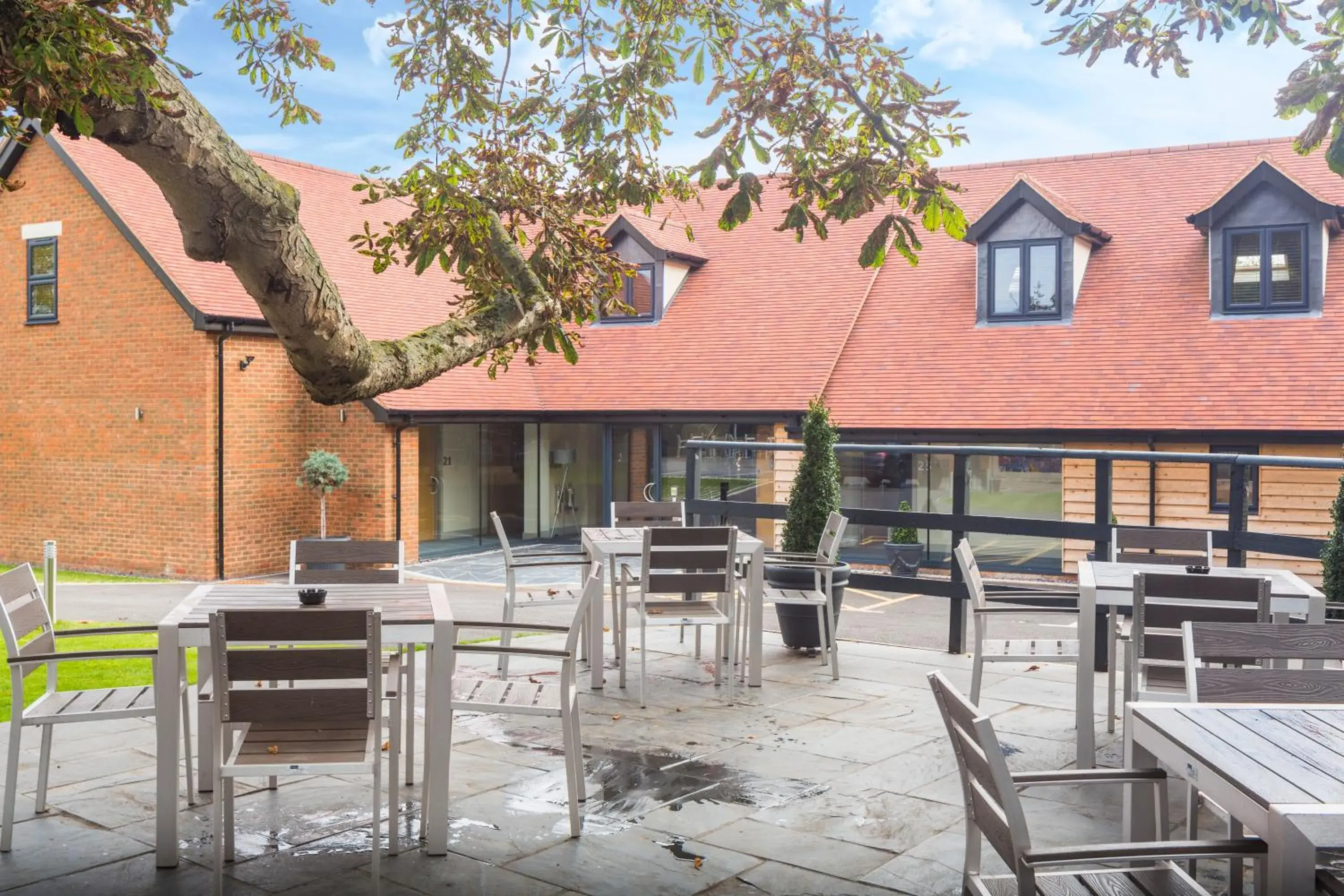 Patio in The Chequers Inn