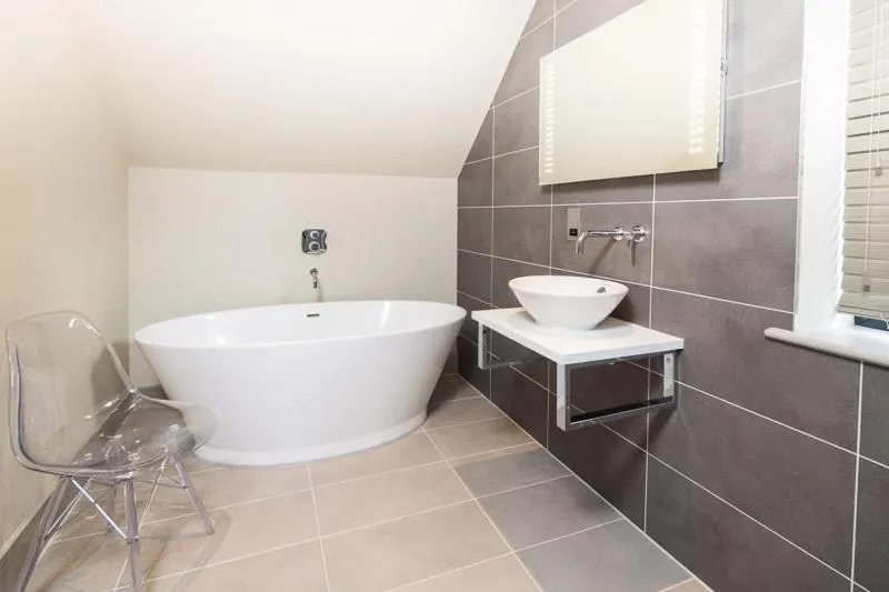 Bathroom in The Chequers Inn