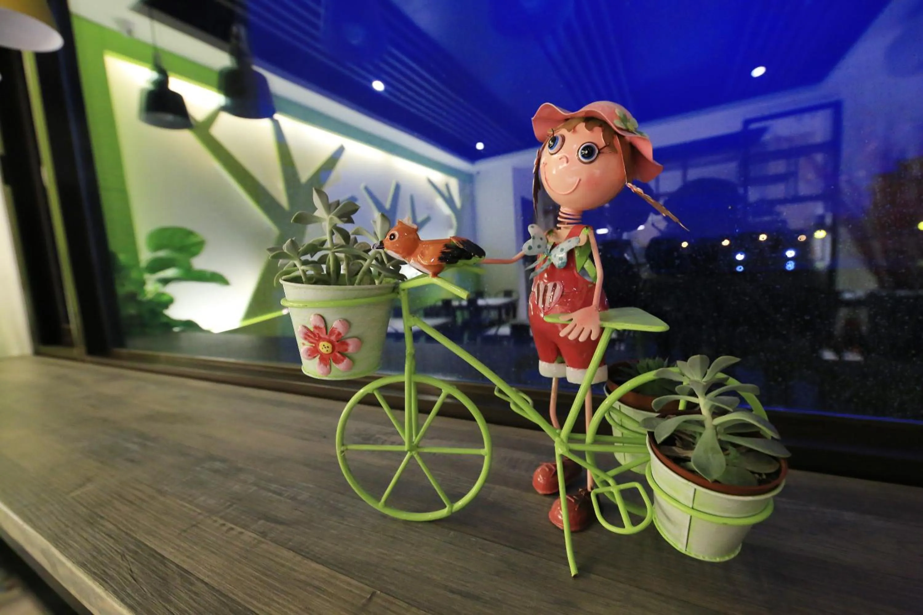 Decorative detail in Early Summer