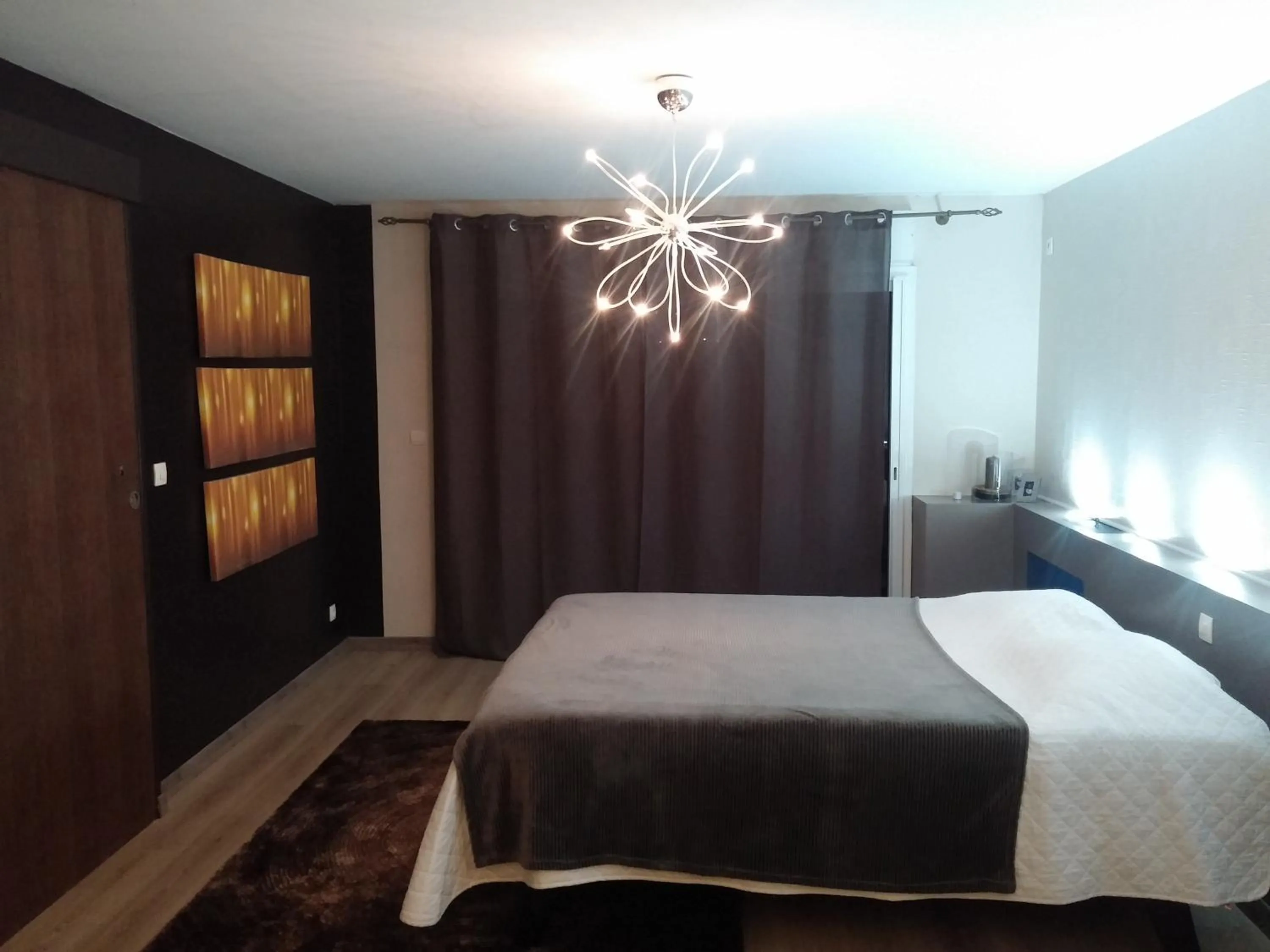 Bedroom, Bed in Villa Niagara avec Spa