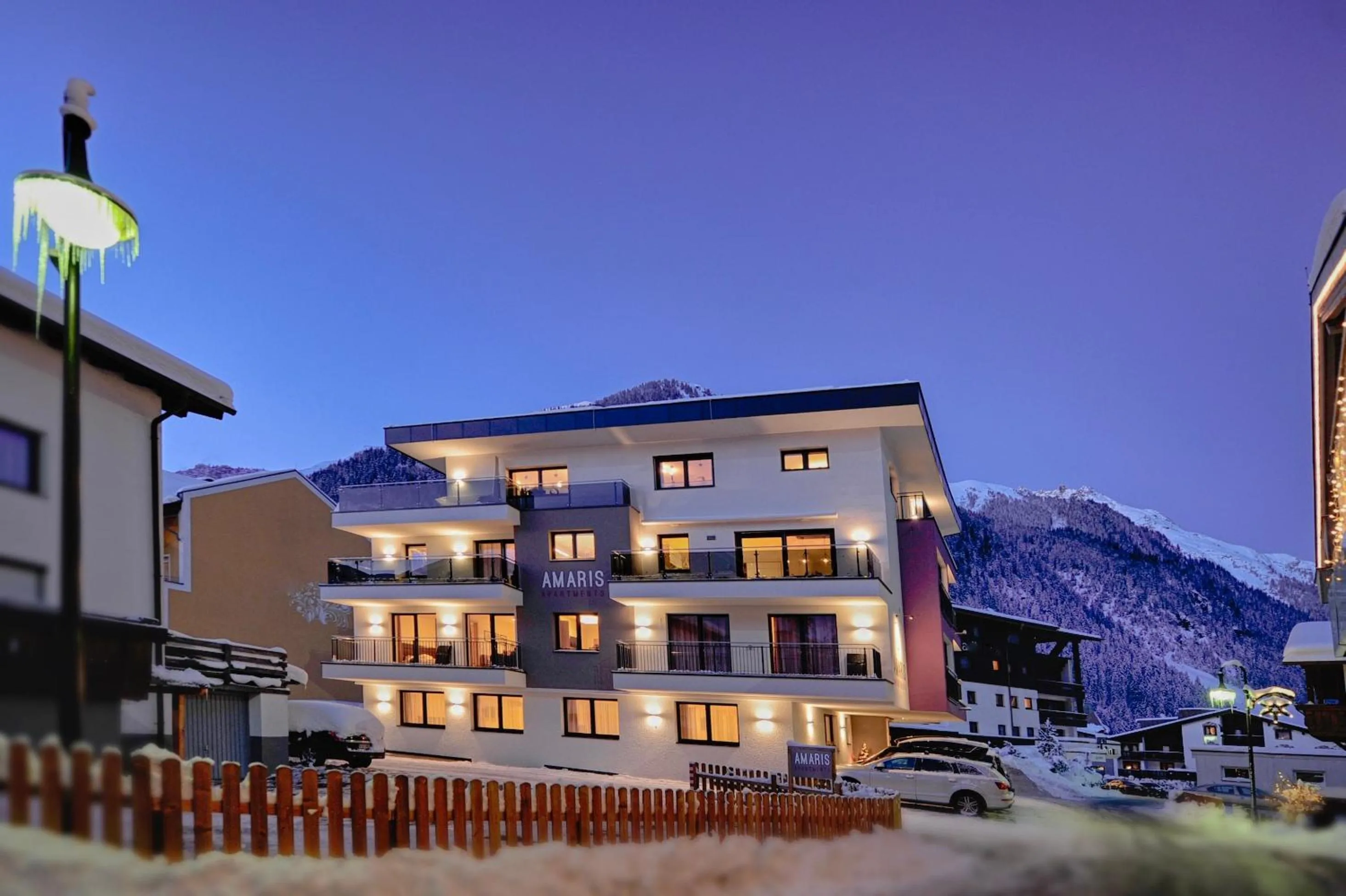 Amaris Apartments