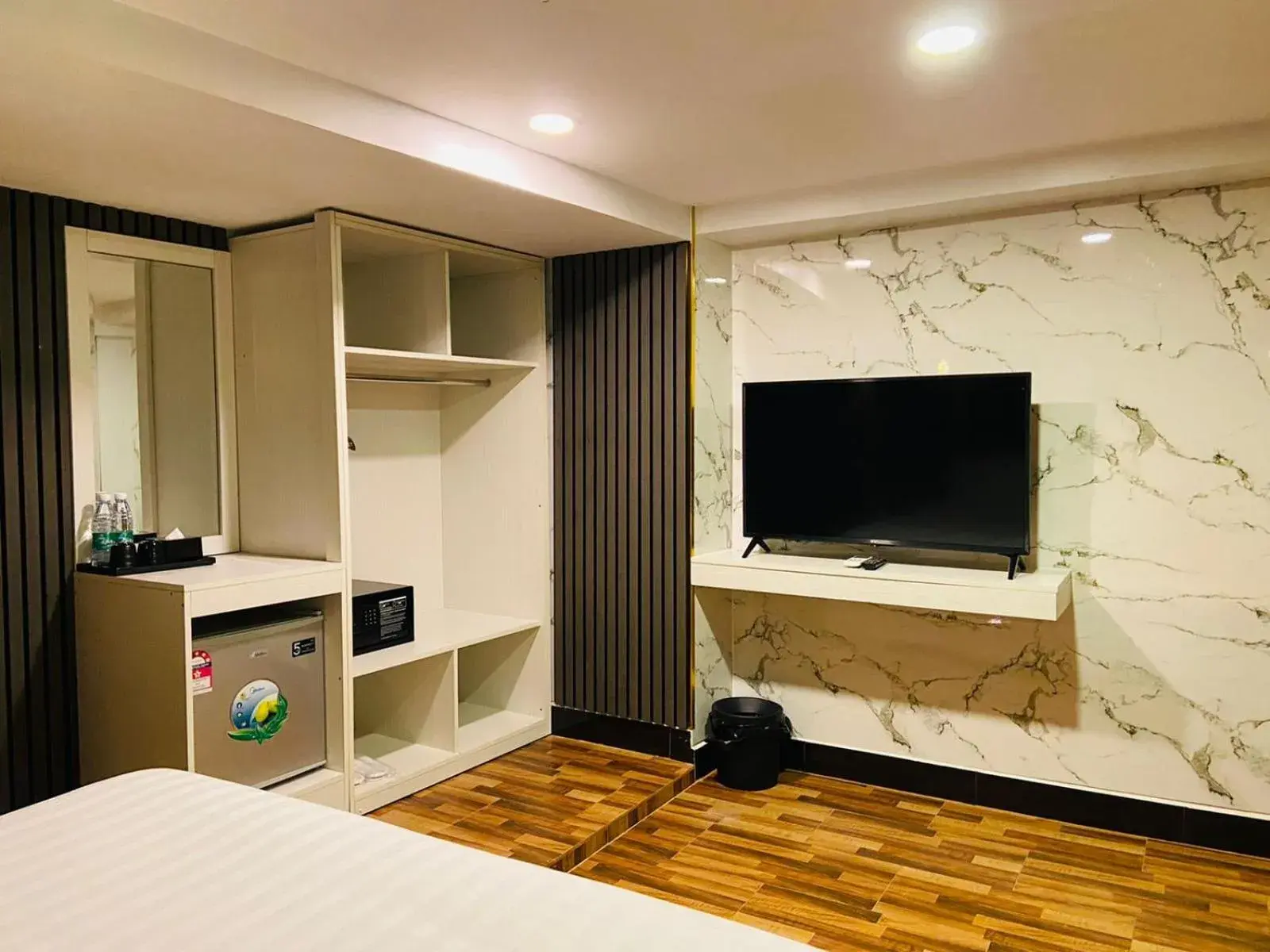 TV and multimedia, Bed in DE Hotel TV and multimedia, Bed in DE Hotel