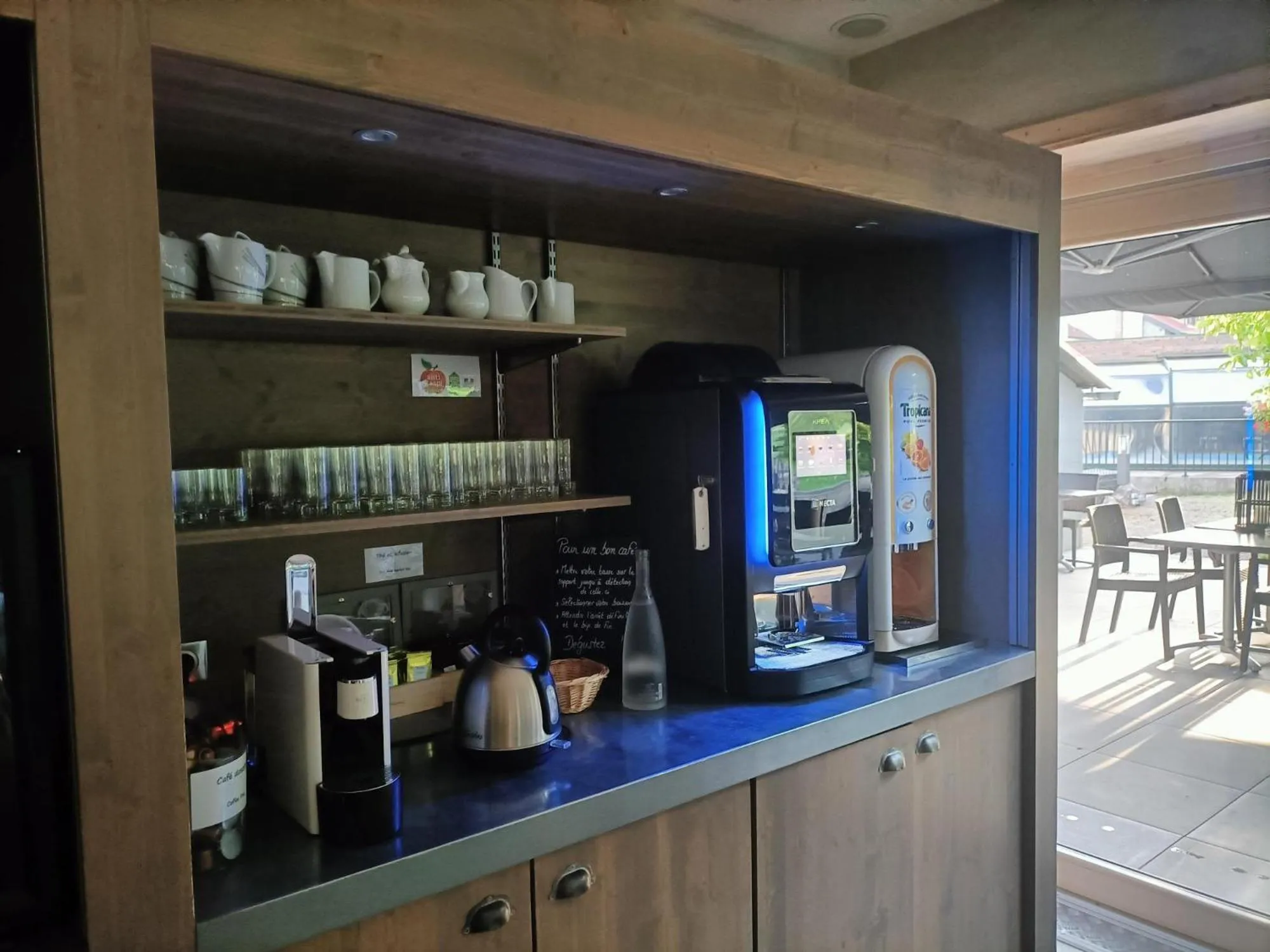 Breakfast in Logis La Résidence