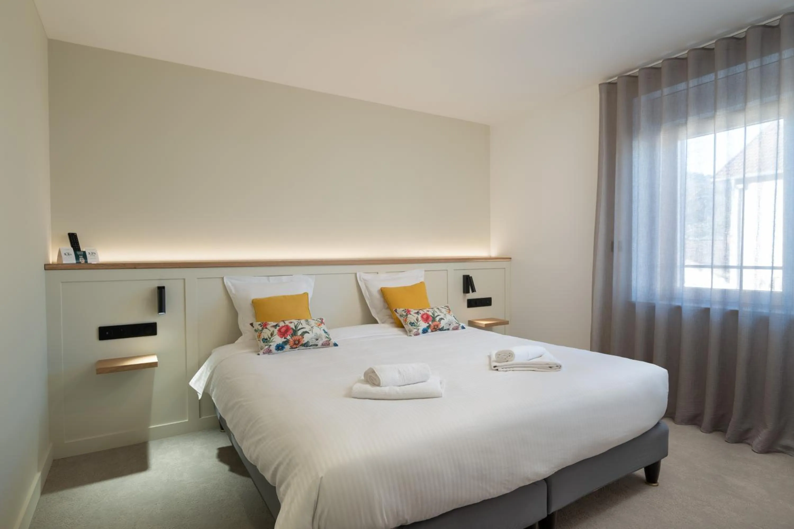 Bed in Logis La Résidence