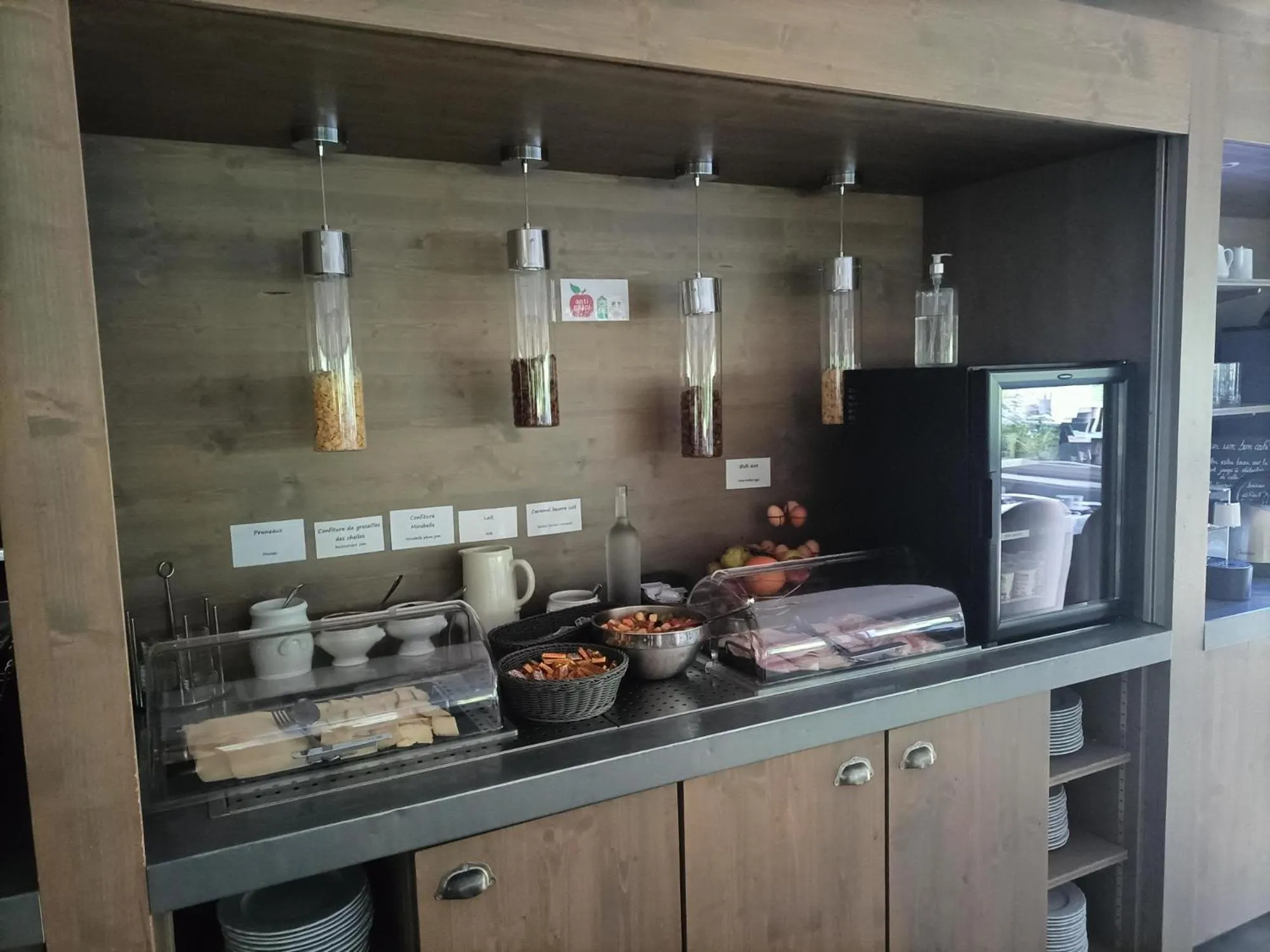 Breakfast in Logis La Résidence