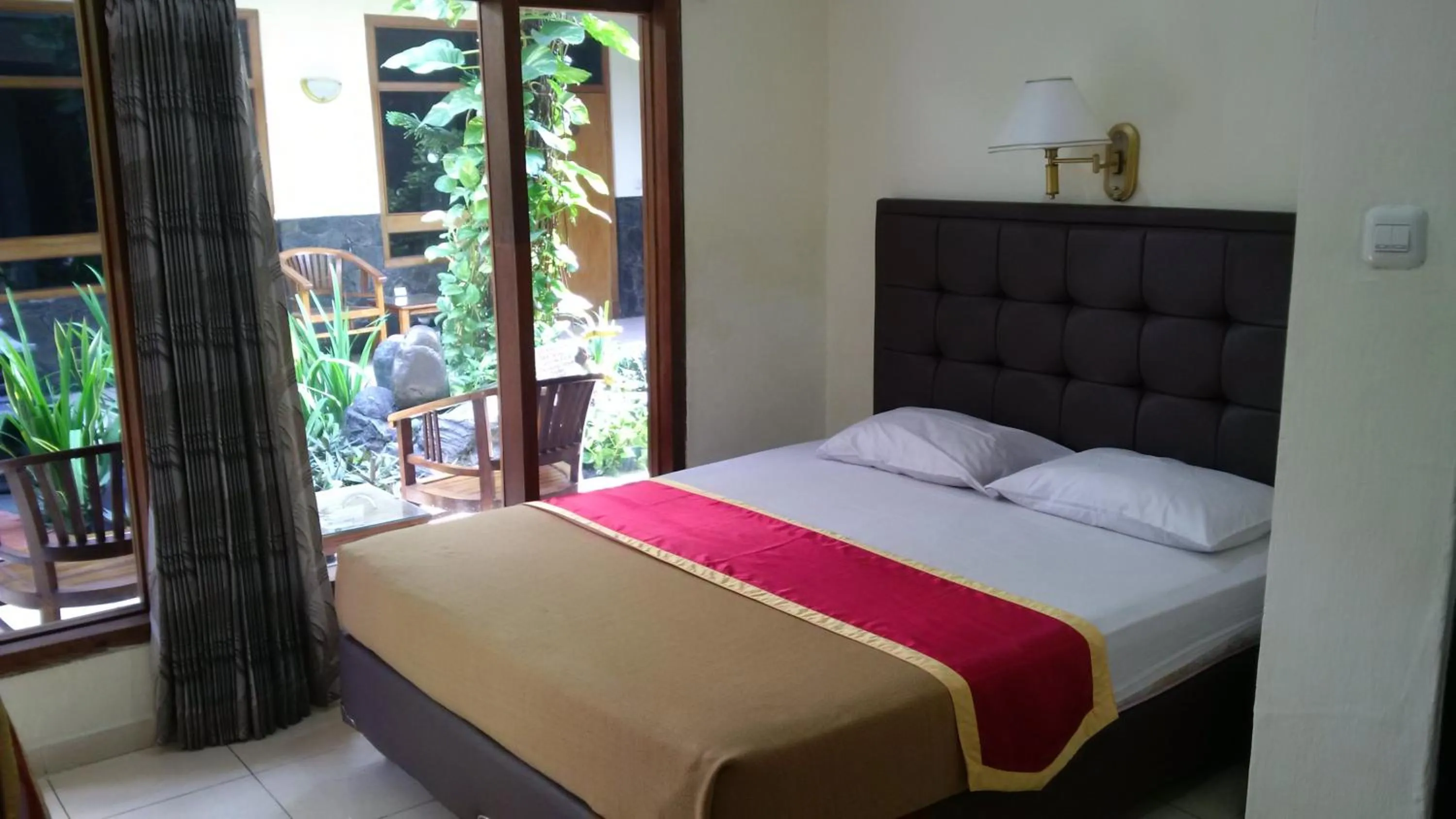 Bed in Hotel Priangan