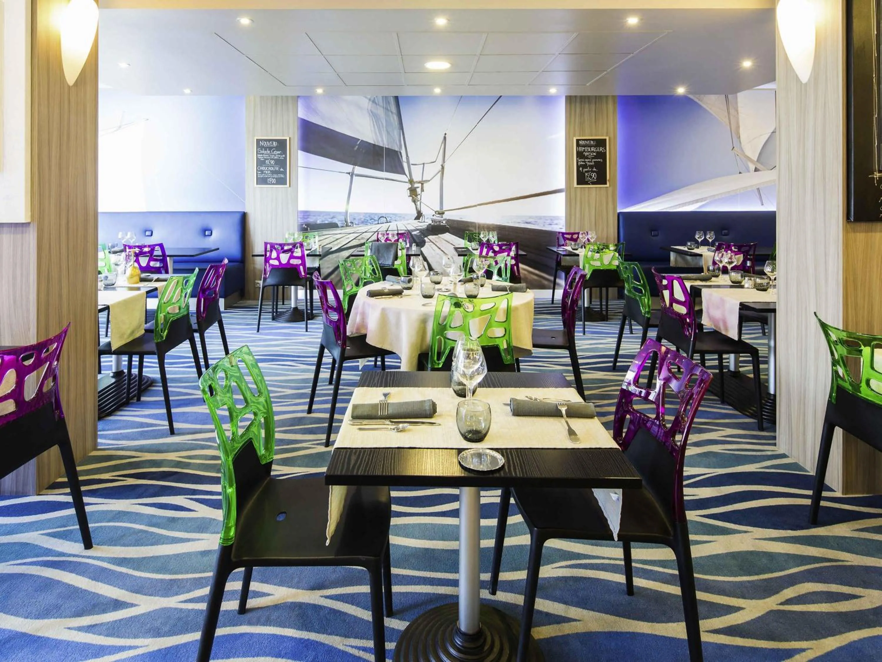 Bedroom in ibis Styles St Gilles Croix de Vie centre-ville