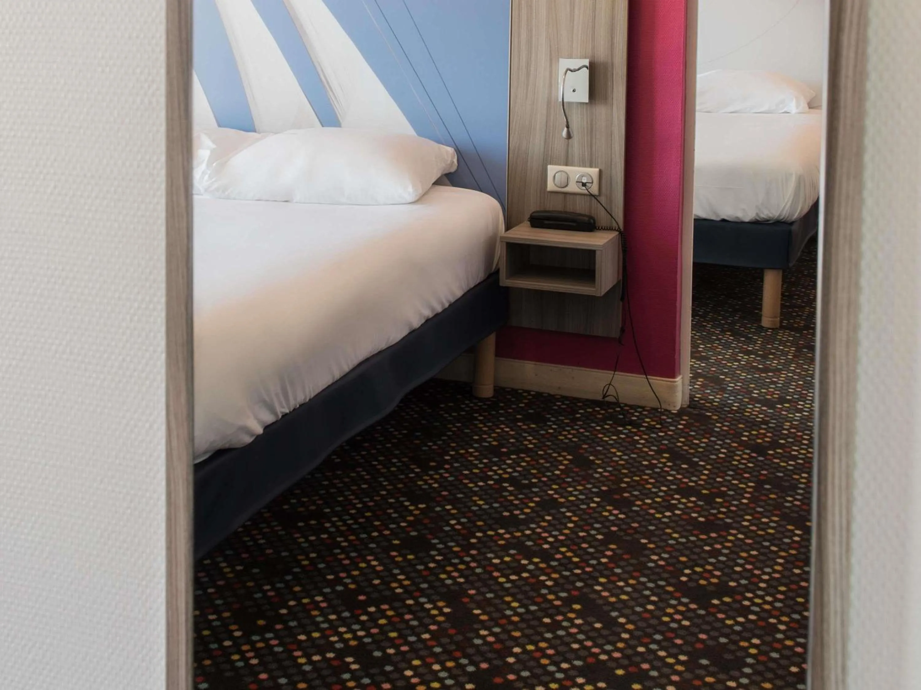 Bedroom, Bed in ibis Styles St Gilles Croix de Vie centre-ville