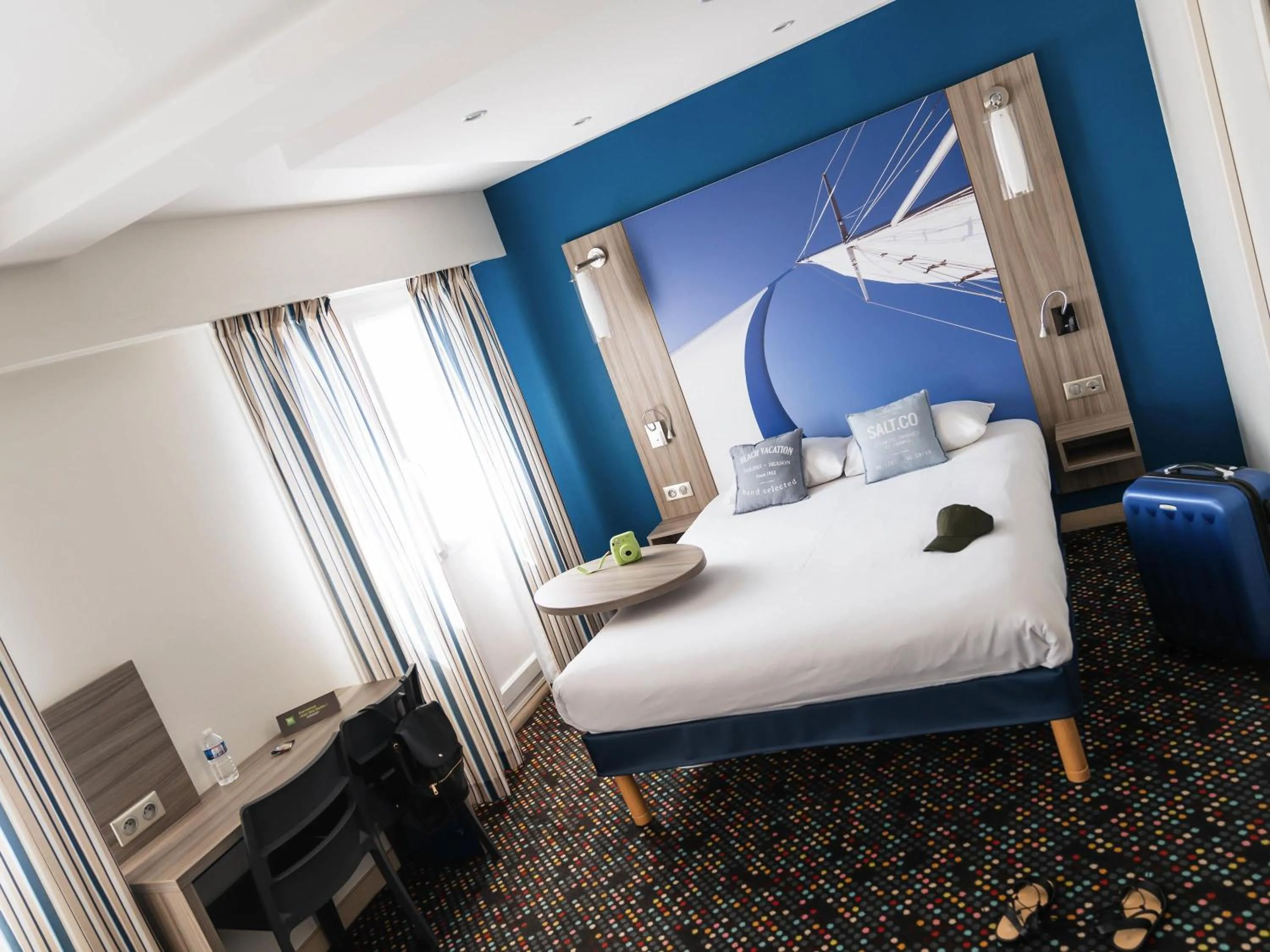 Photo of the whole room, Bed in ibis Styles St Gilles Croix de Vie centre-ville