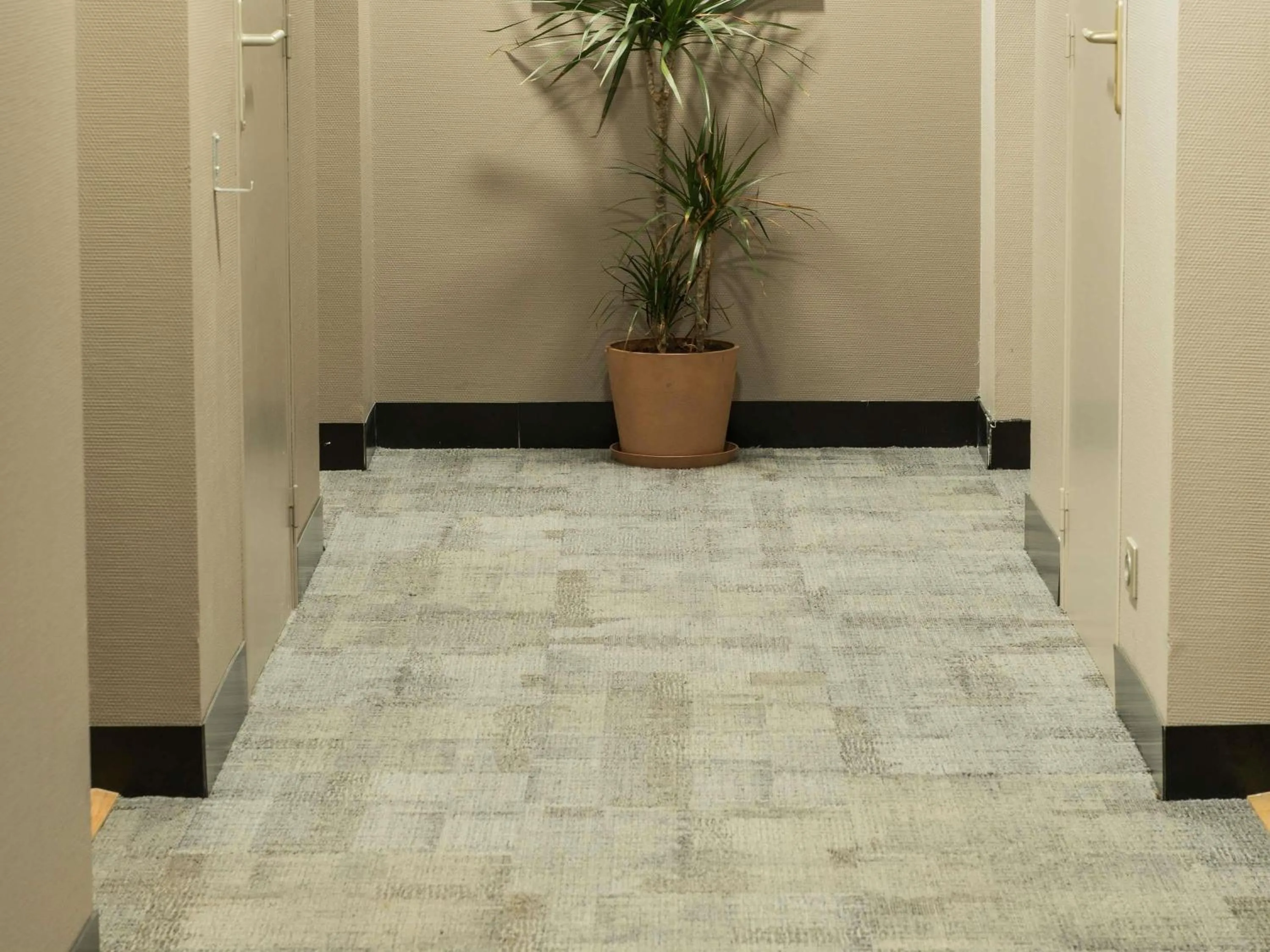 Bedroom in ibis Styles St Gilles Croix de Vie centre-ville