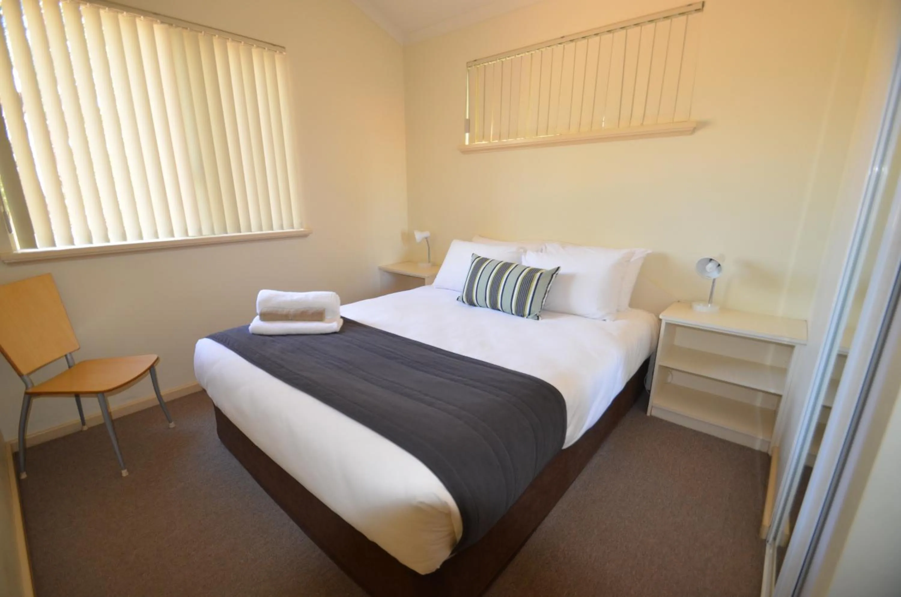 Bedroom, Bed in Coalmine Beach Holiday Park