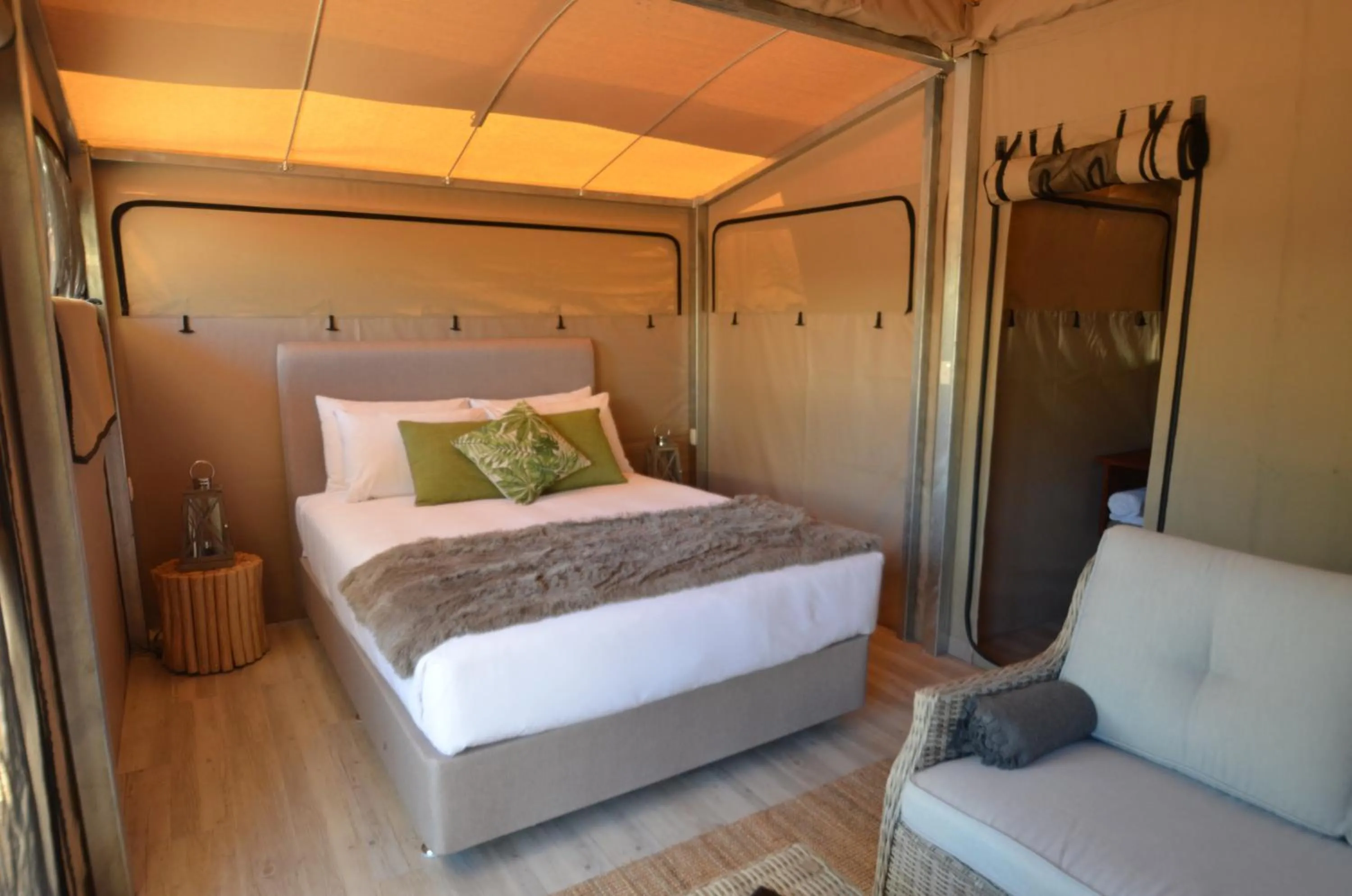Bedroom, Bed in Coalmine Beach Holiday Park
