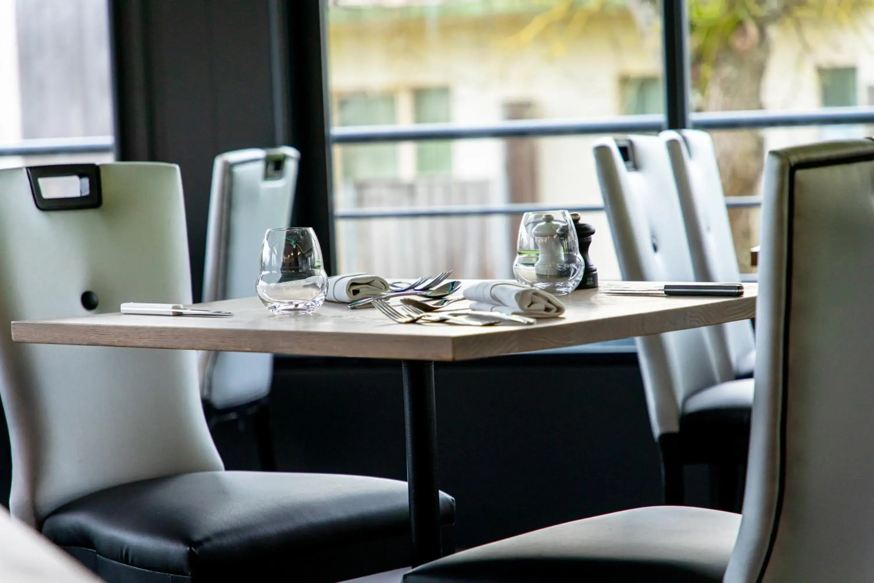 Restaurant/places to eat in L'Orée du Bois Restaurant/places to eat in L'Orée du Bois