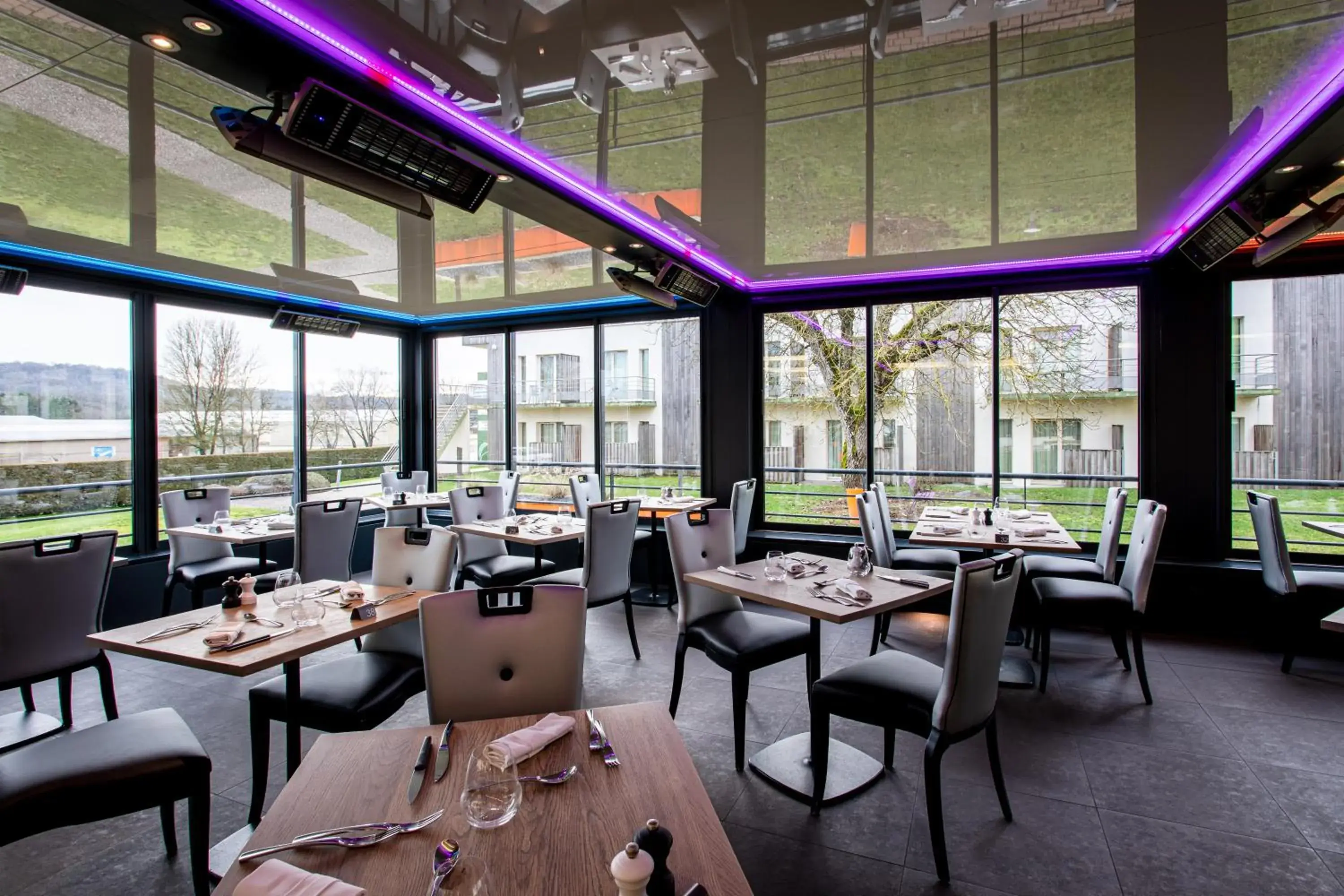 Restaurant/places to eat in L'Orée du Bois Restaurant/places to eat in L'Orée du Bois