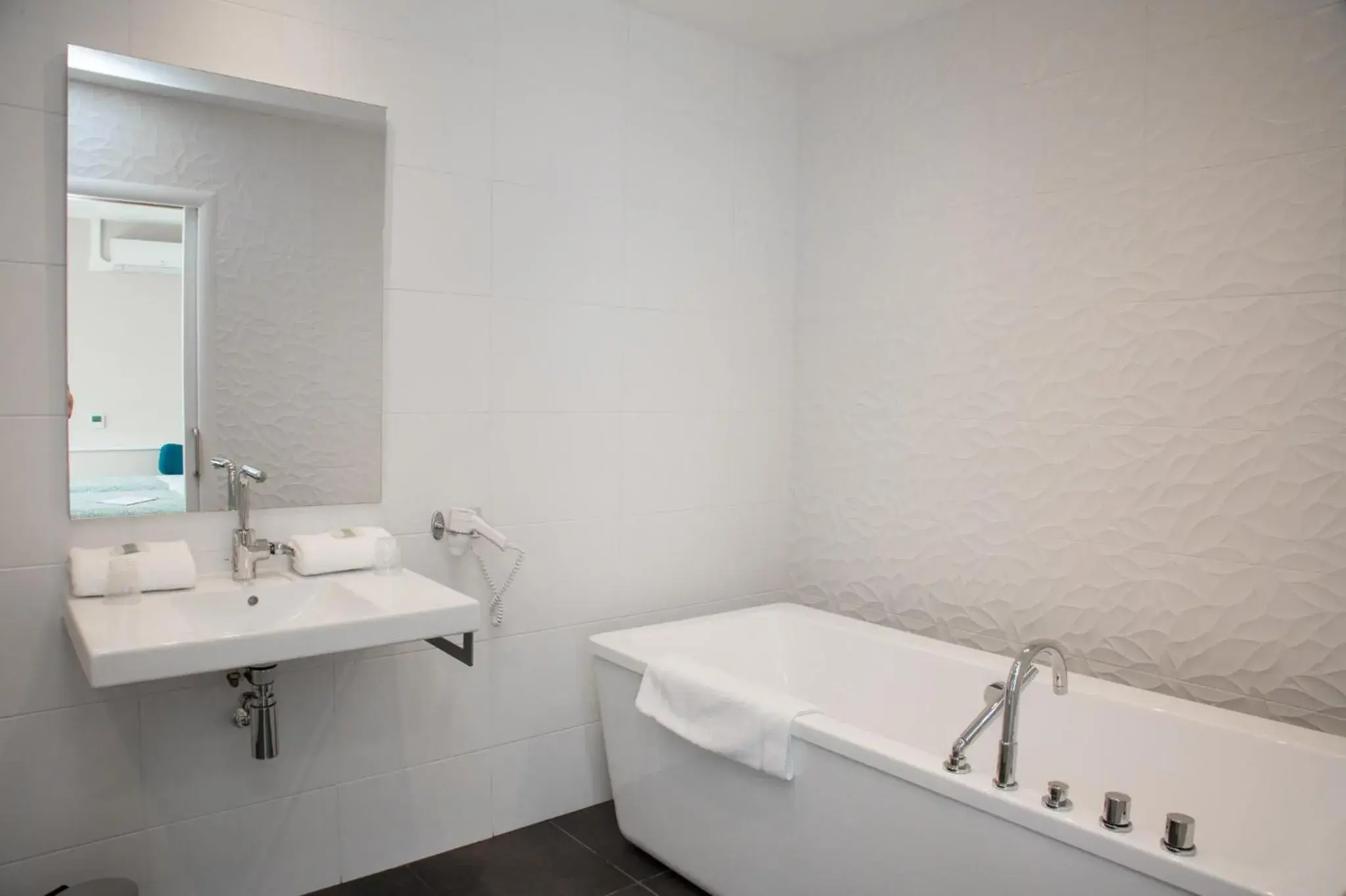 Bathroom in L'Orée du Bois Bathroom in L'Orée du Bois