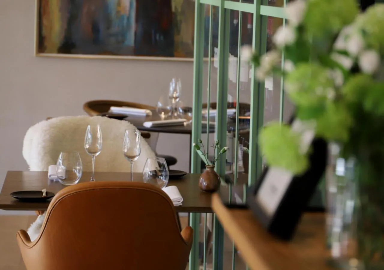 Restaurant/places to eat in Hotel Britannia