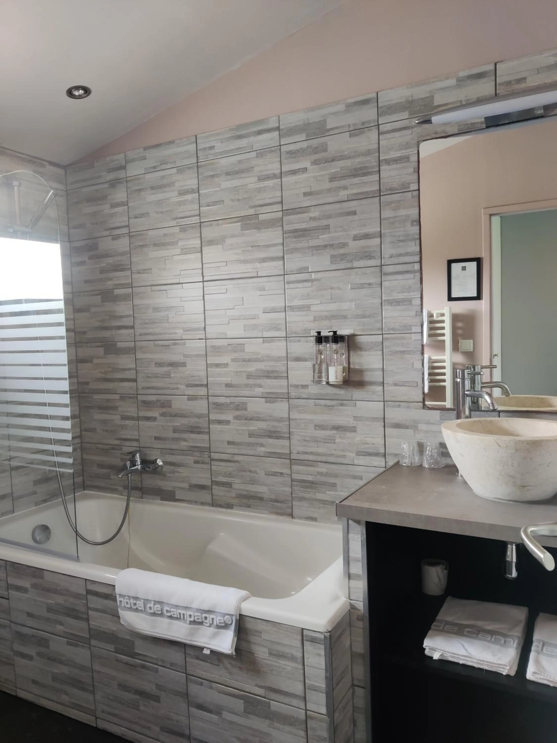 Bathroom in Clos Masure hôtel de campagne