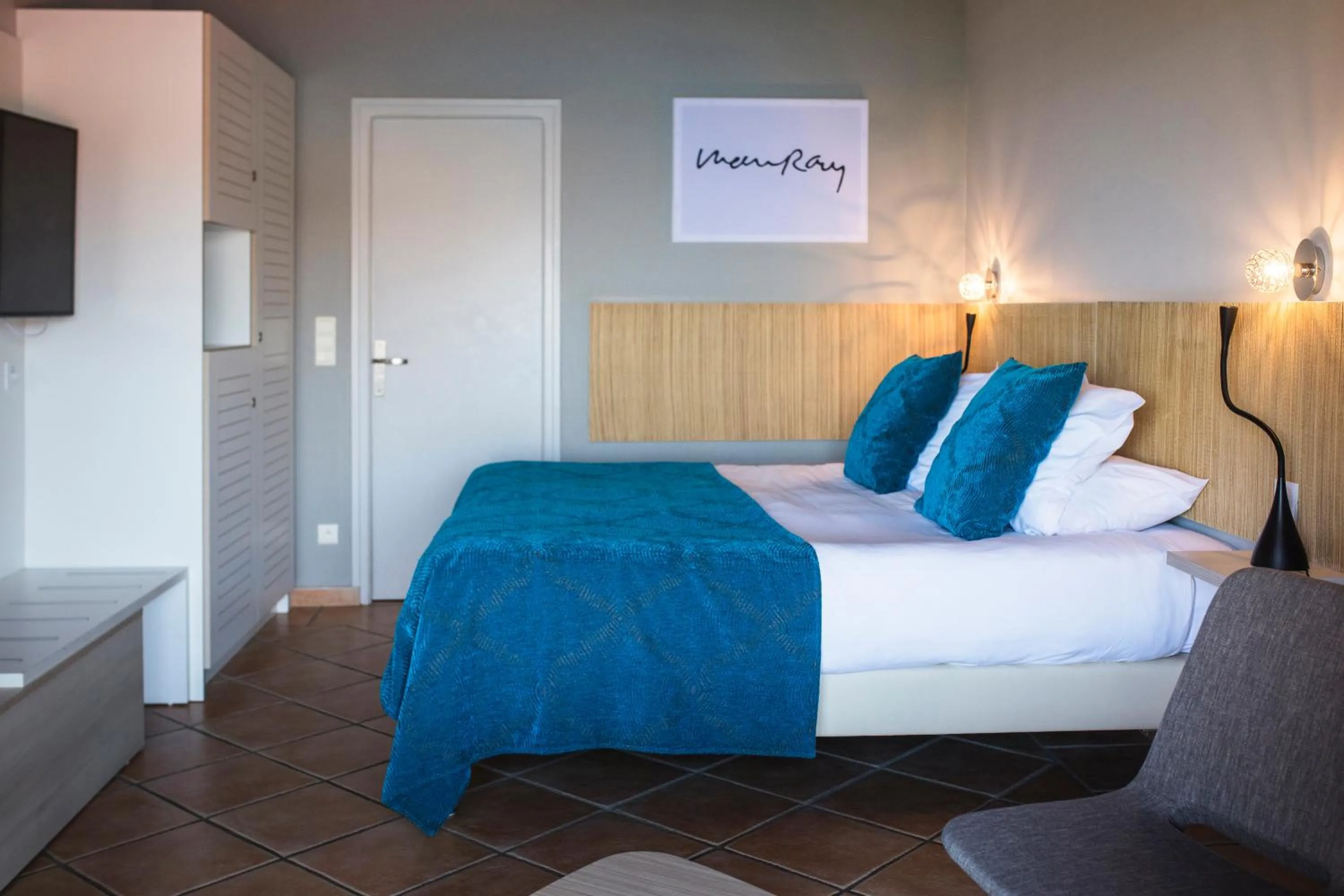 Photo of the whole room, Bed in Le Relais Des Trois Mas