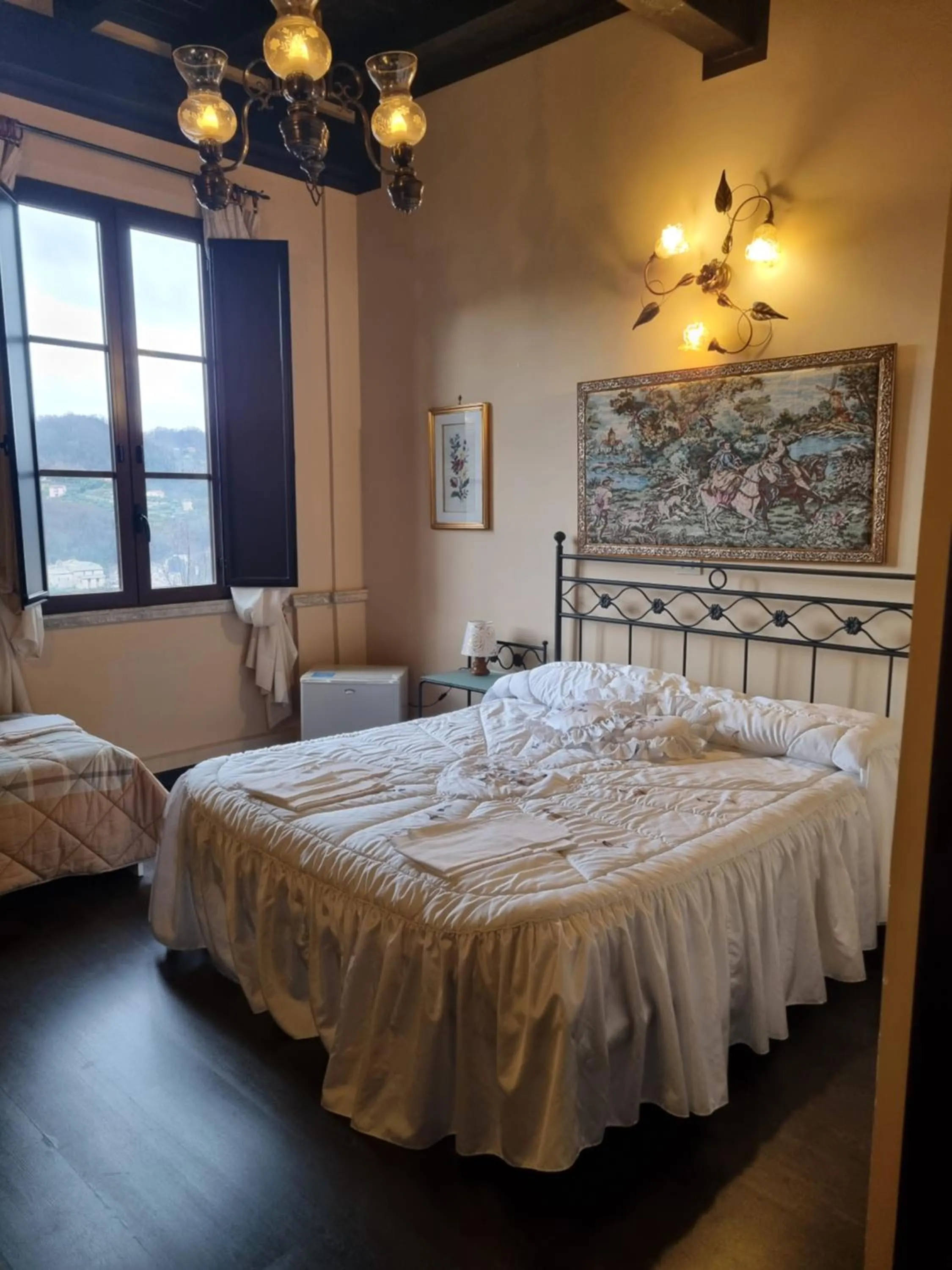 Bedroom, Bed in Palazzo Moraschi Subiaco